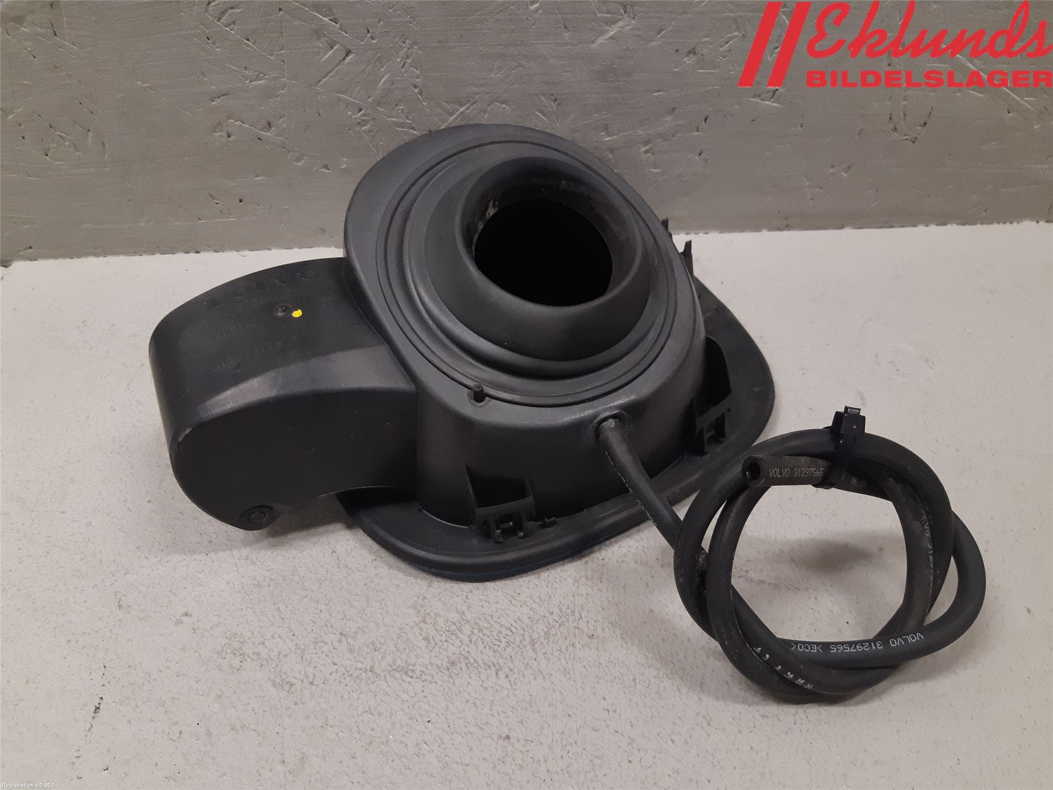 Volvo S60 11-13 Tanklucka