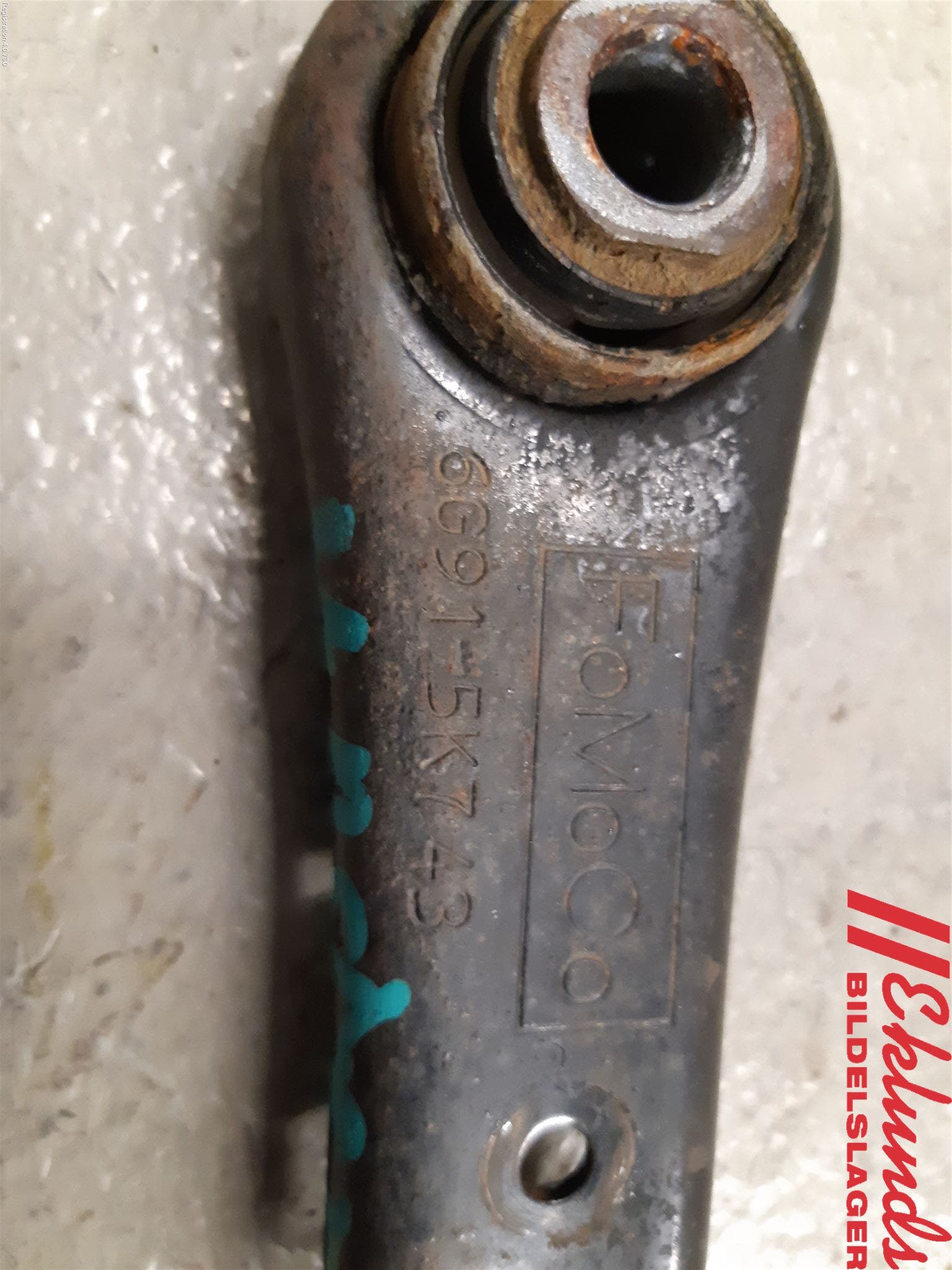 Volvo V60 11-13 Bärarm Bak Höger