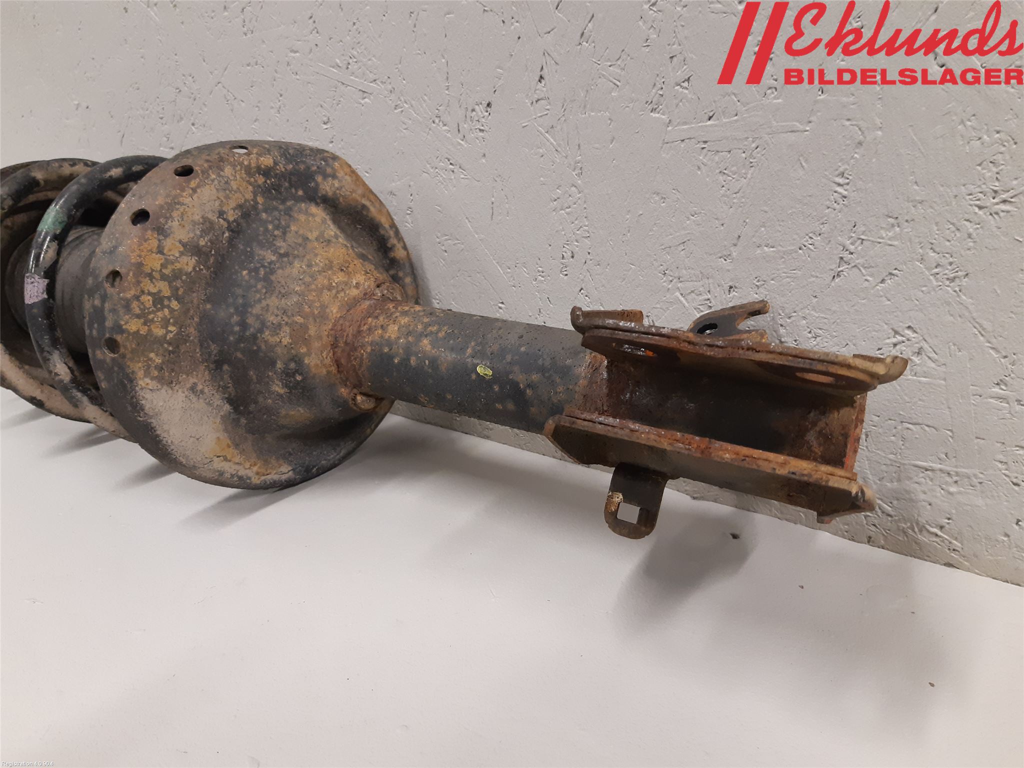 Subaru OUTBACK 10-15 Fjäderben Fram Vänster