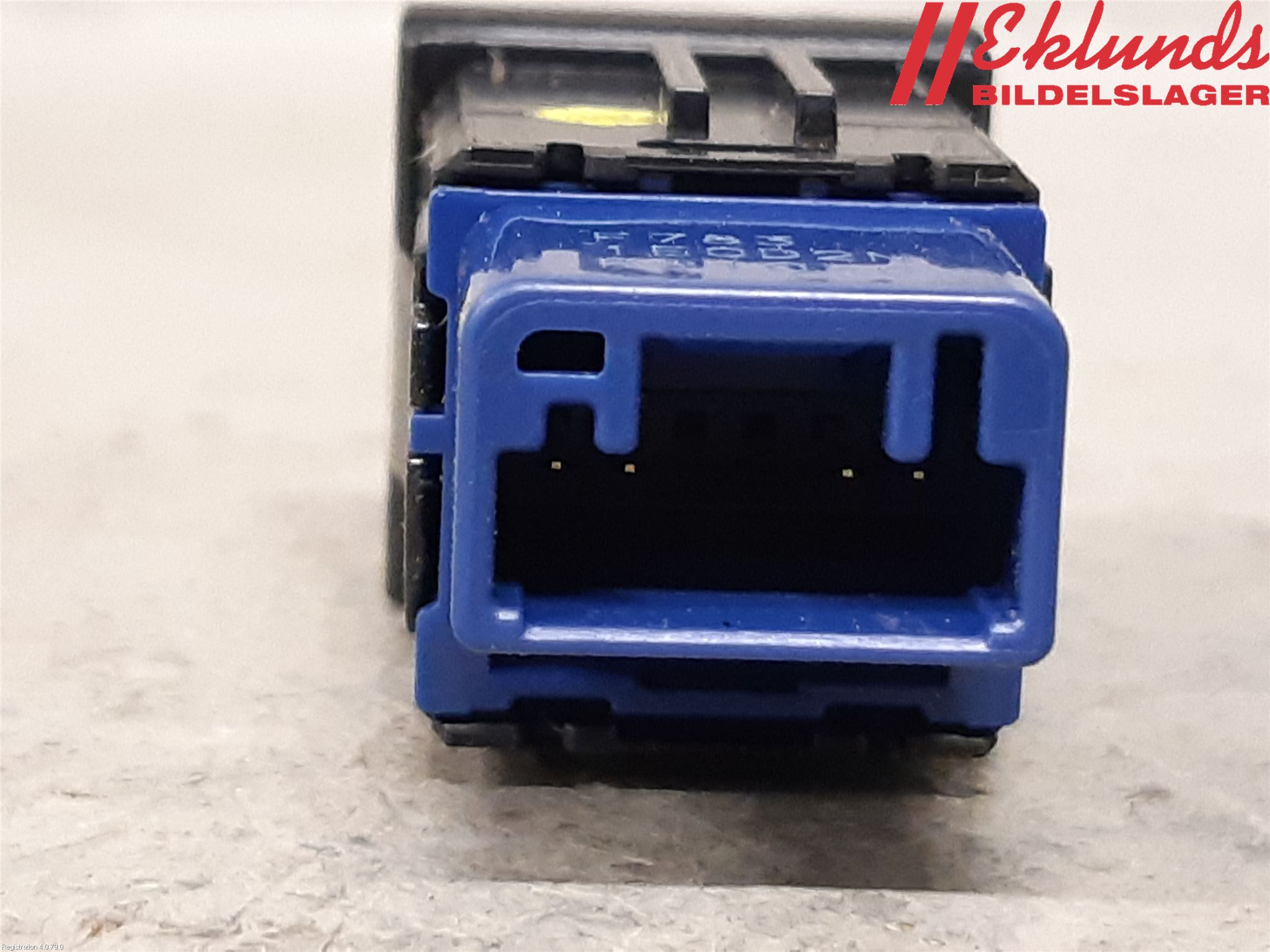 Toyota COROLLA 19- Strömställare Baklucka