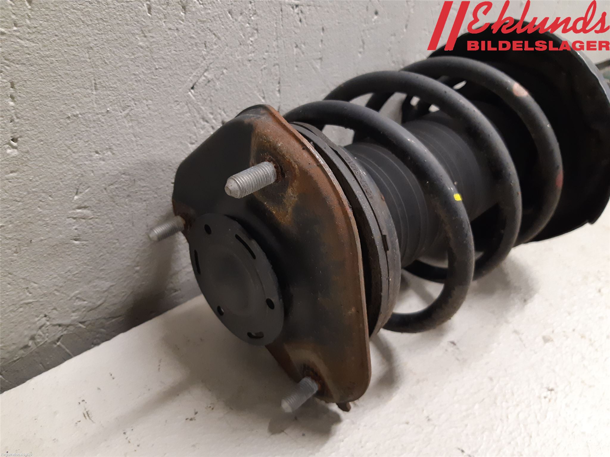 Toyota COROLLA 19- Fjäderben Fram Vänster