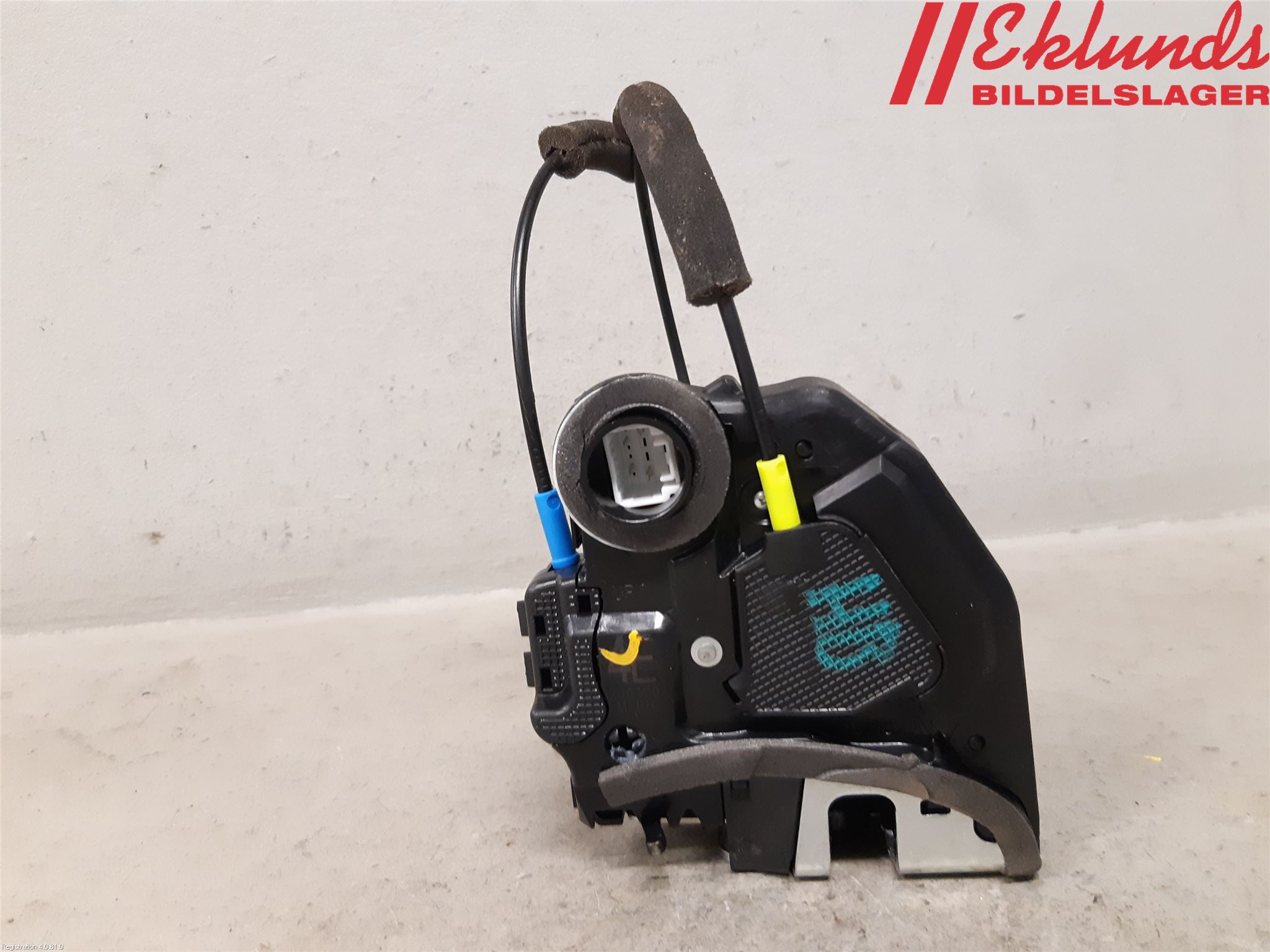 Toyota COROLLA 19- Låskista-Dörrlås