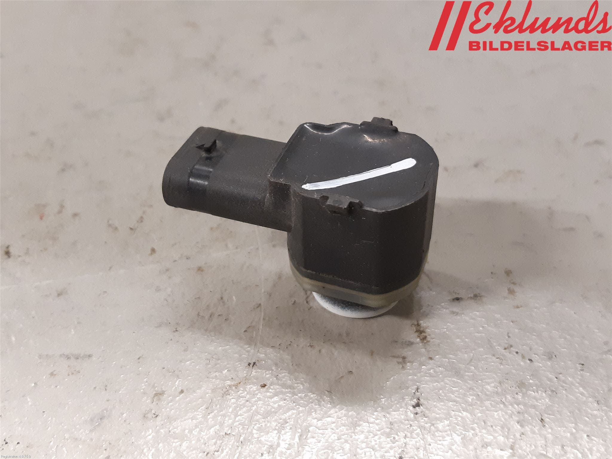 Volkswagen VW PASSAT 11-14 Parkeringshjälp Frontsensor