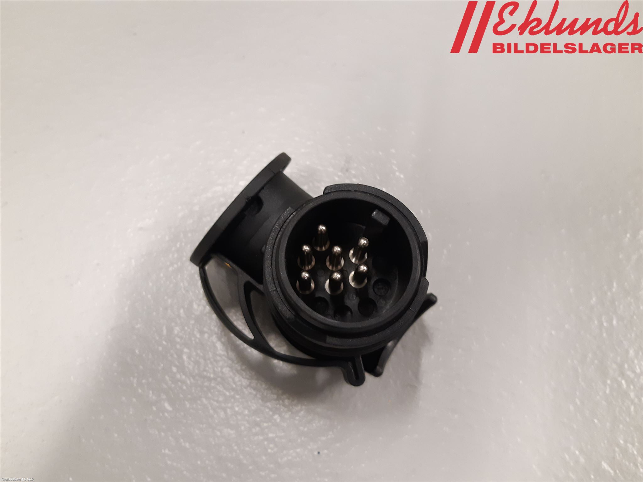 BMW 1 E87/81 5D/3D 03-11 Dragkrok Elsats