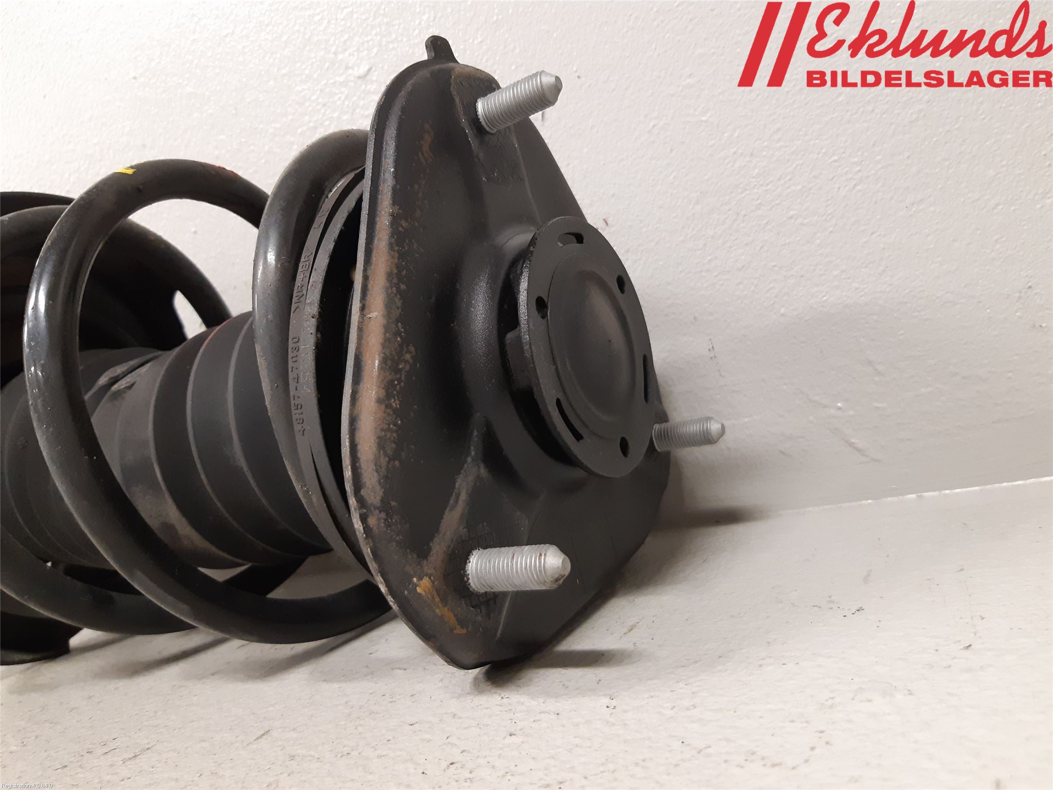 Lexus UX/300e 19- Fjäderben Fram Vänster