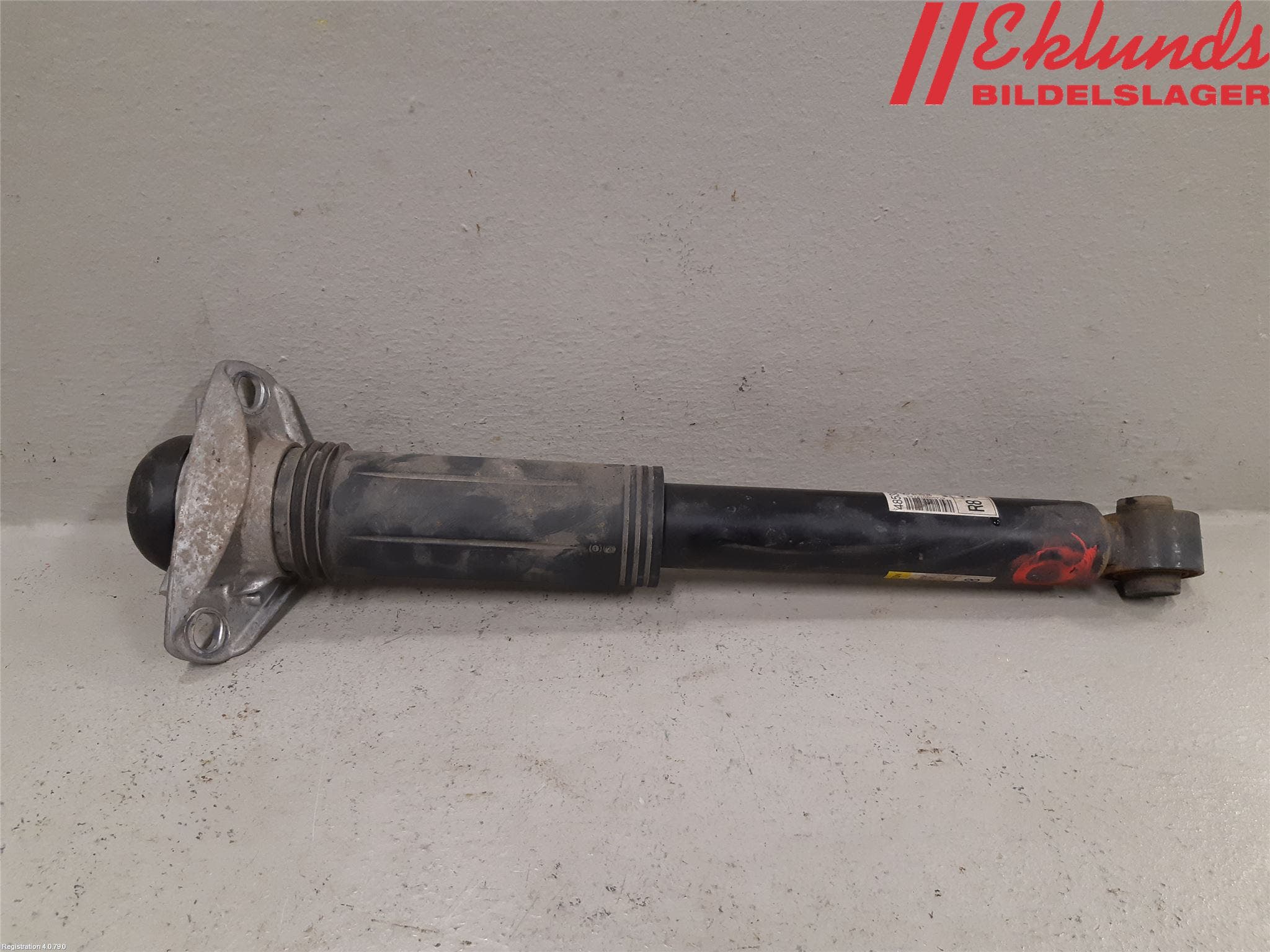 Toyota C-HR 16-23 Stötdämpare Bak