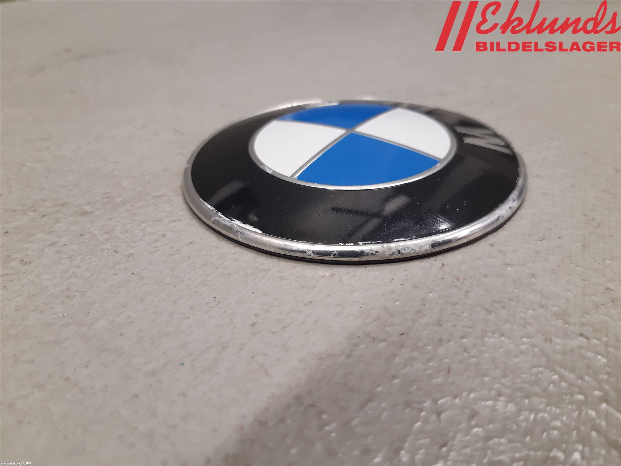 BMW 5 F10/F11/F18 09-17 Emblem