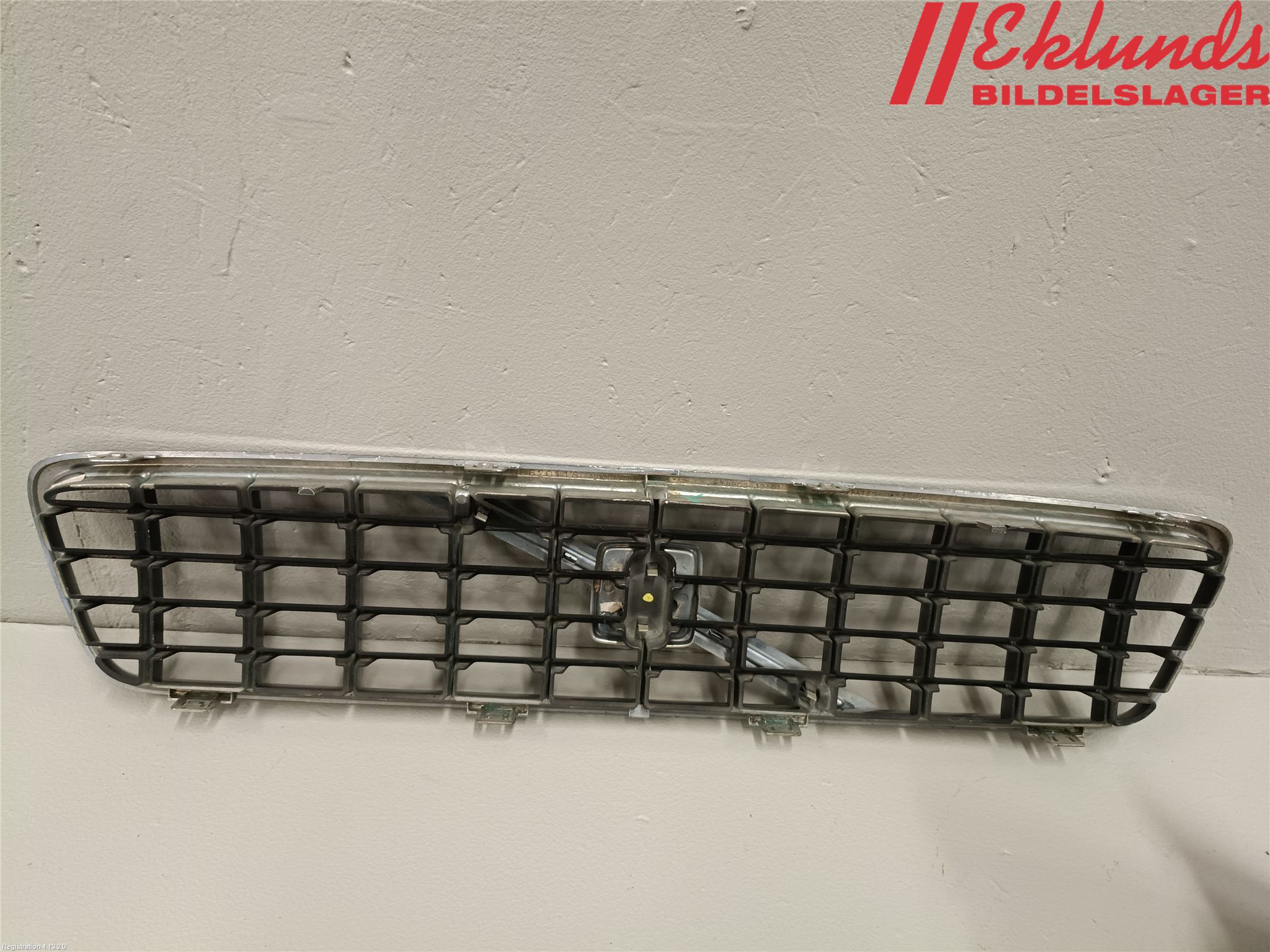 Volvo S40 04-07 Grill Komp