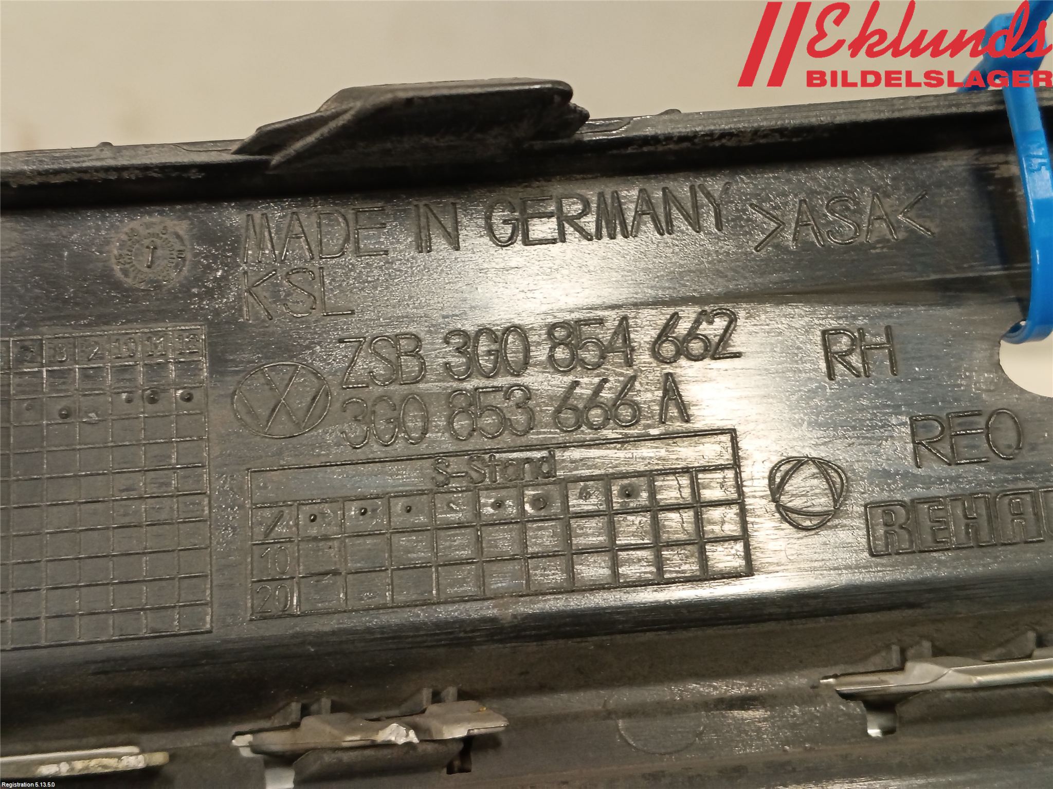 Volkswagen VW PASSAT 15-19 Dimljussarg Fram