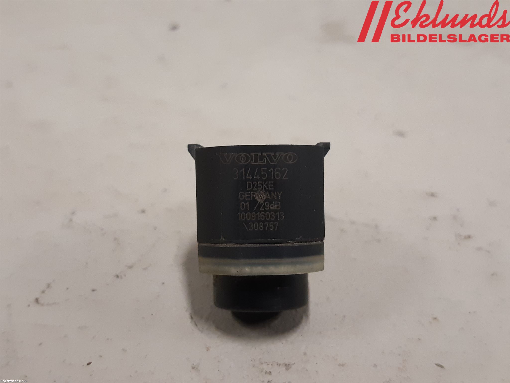 Volvo V60 CROSS COUNTRY 16-18 Parkeringshjälp Backsensor