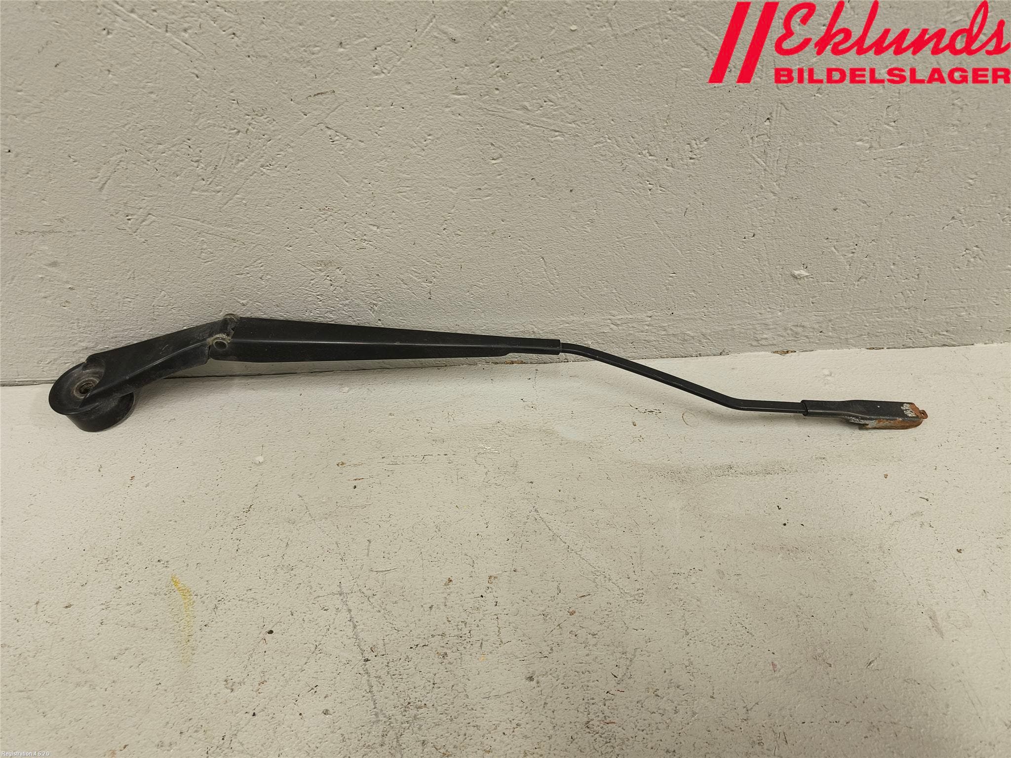 Ford TRANSIT/TOURNEO CONNECT 13-22 Torkararm Armar Vindruta