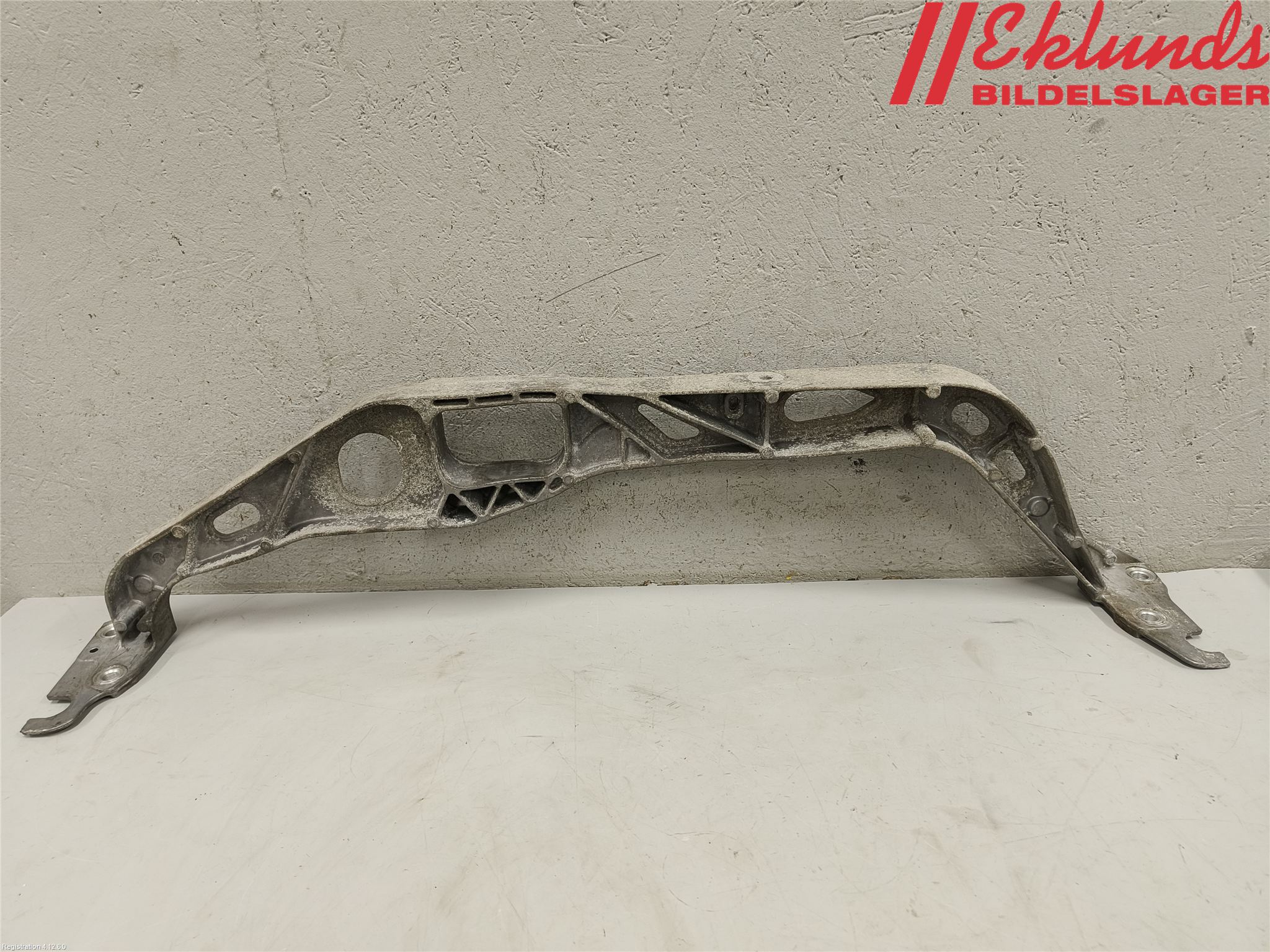 Audi A4 12-15 Motorbalk