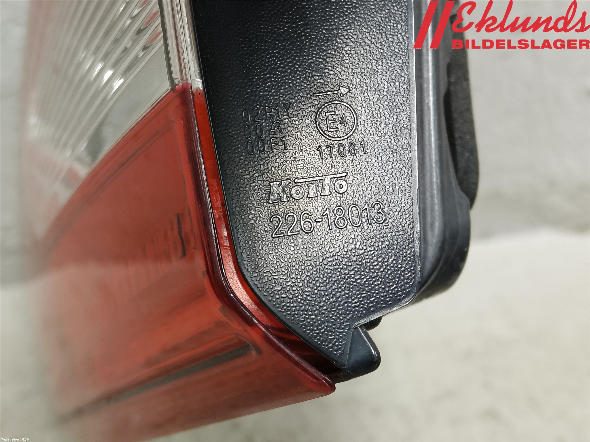 Nissan QASHQAI 14-17 Bakljus Lucka Hö
