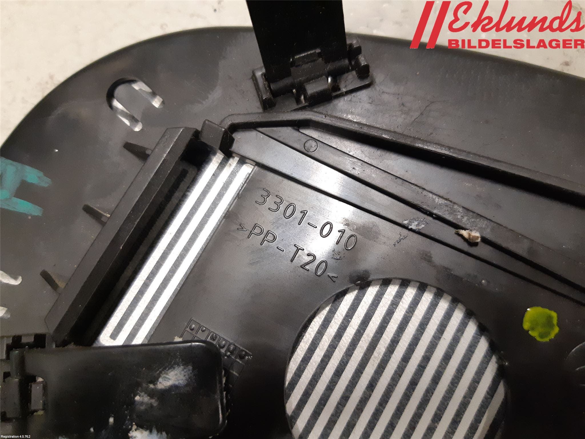 Toyota AVENSIS 09-15 Spegelglas Hö