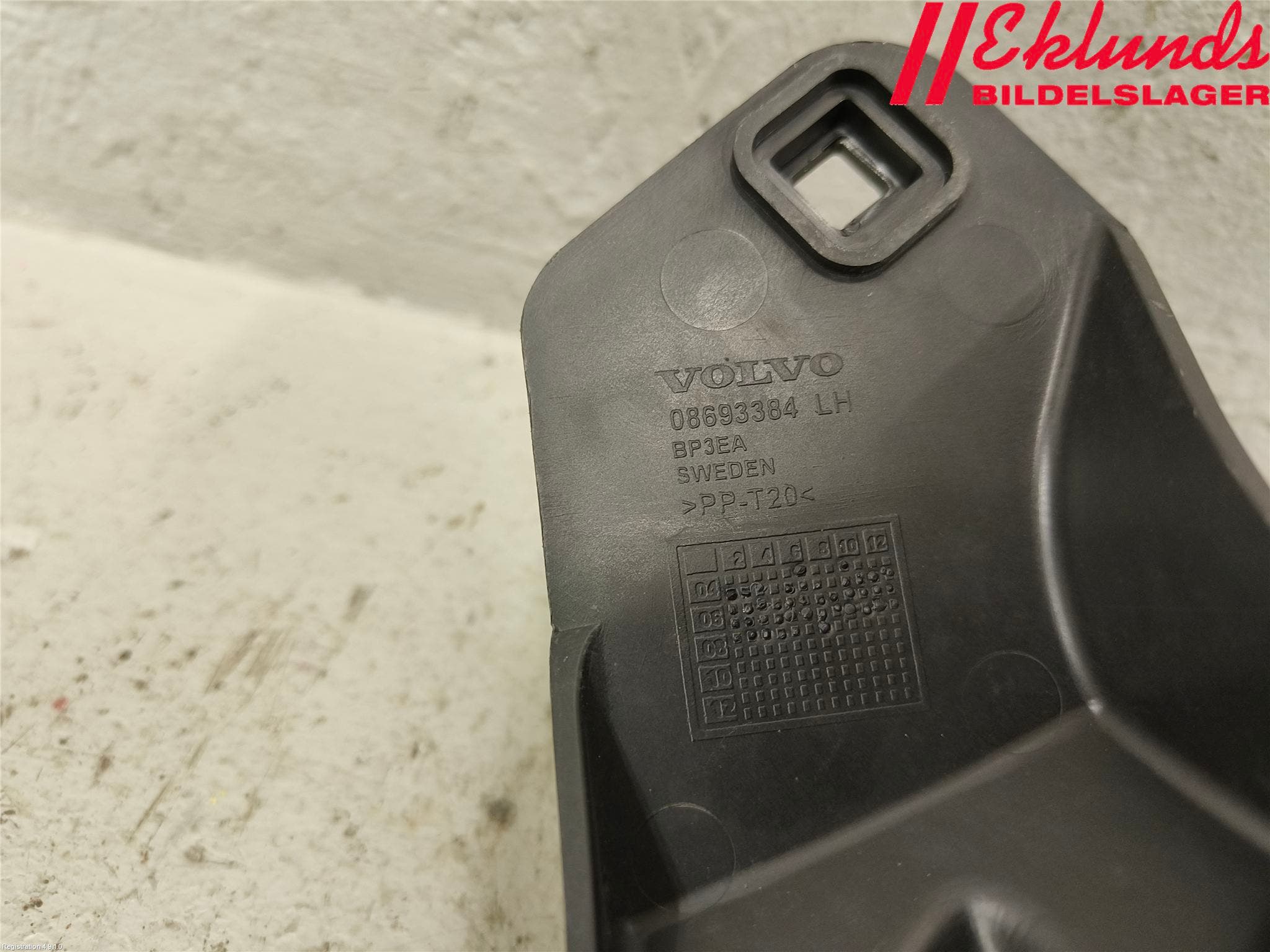 Volvo V70 05-08 Stötfångarfäste Bak Vä