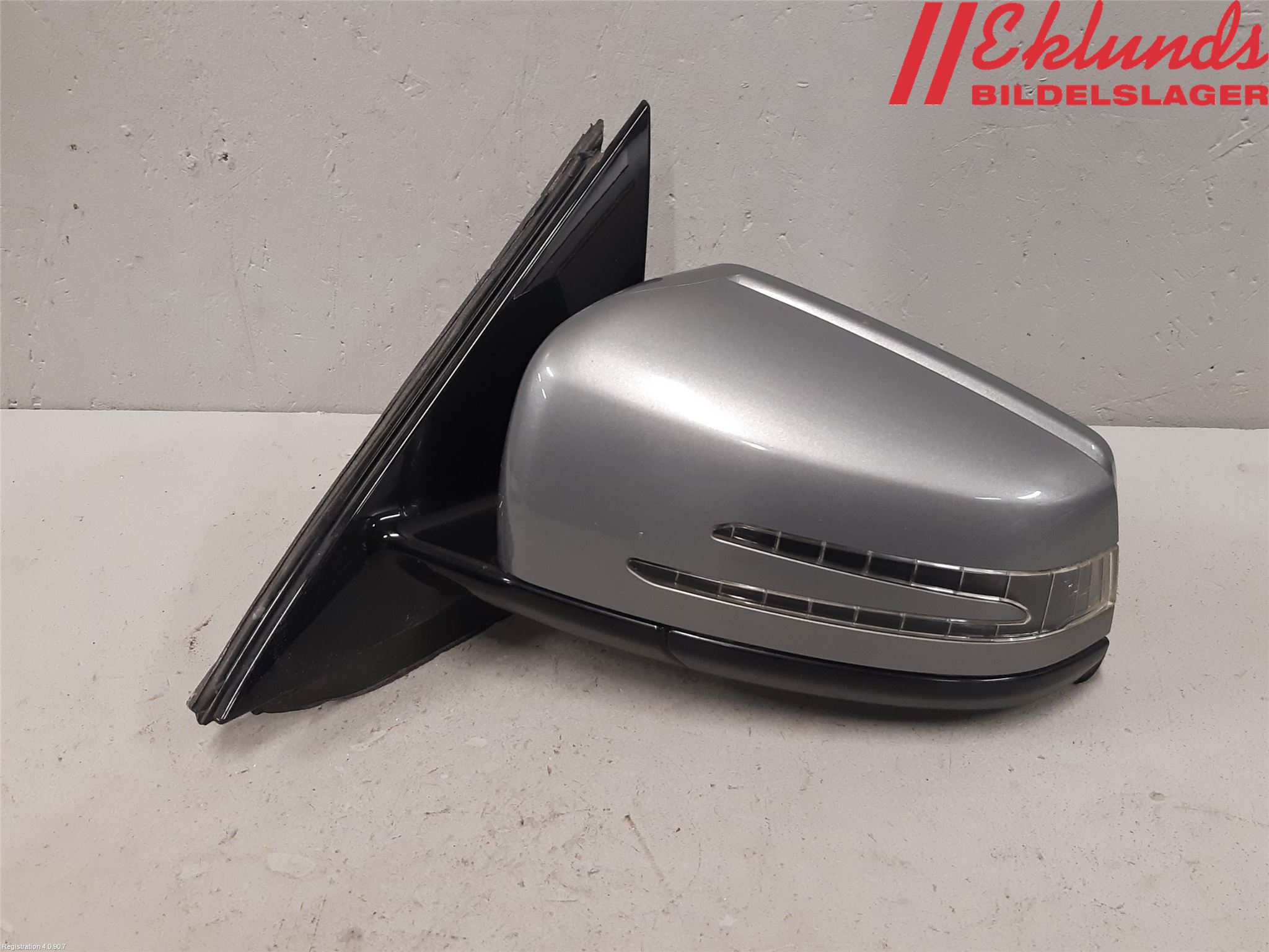 Mercedes-Benz MB E-KLASS (W212) 09-16 Spegel Yttre El Vä