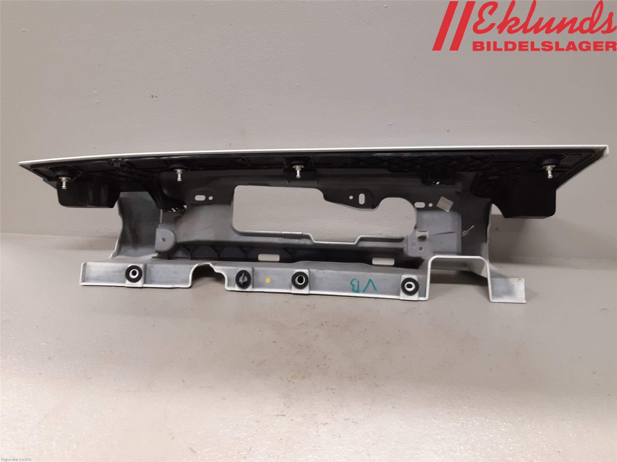 Nissan NV300 16-22 Bakljussarg