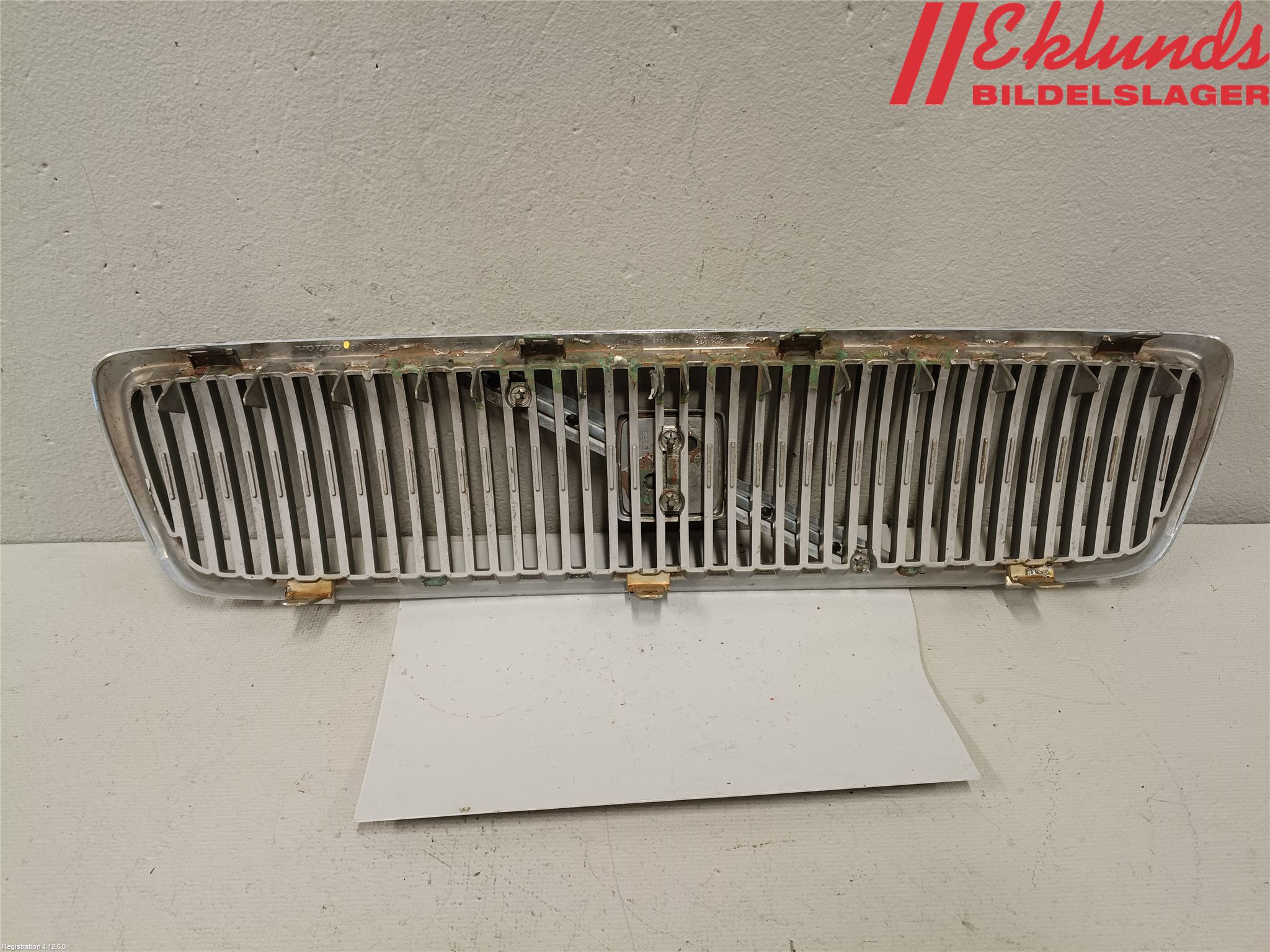 Volvo V70 00-04 Grill Komp