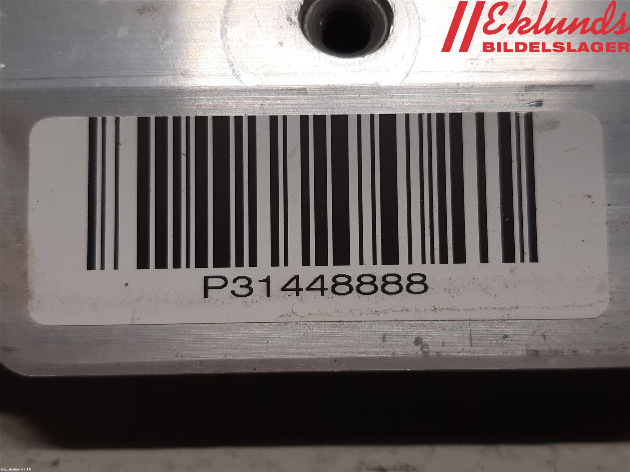 Volvo XC90/RECHARGE 16- Fjäderbensstag