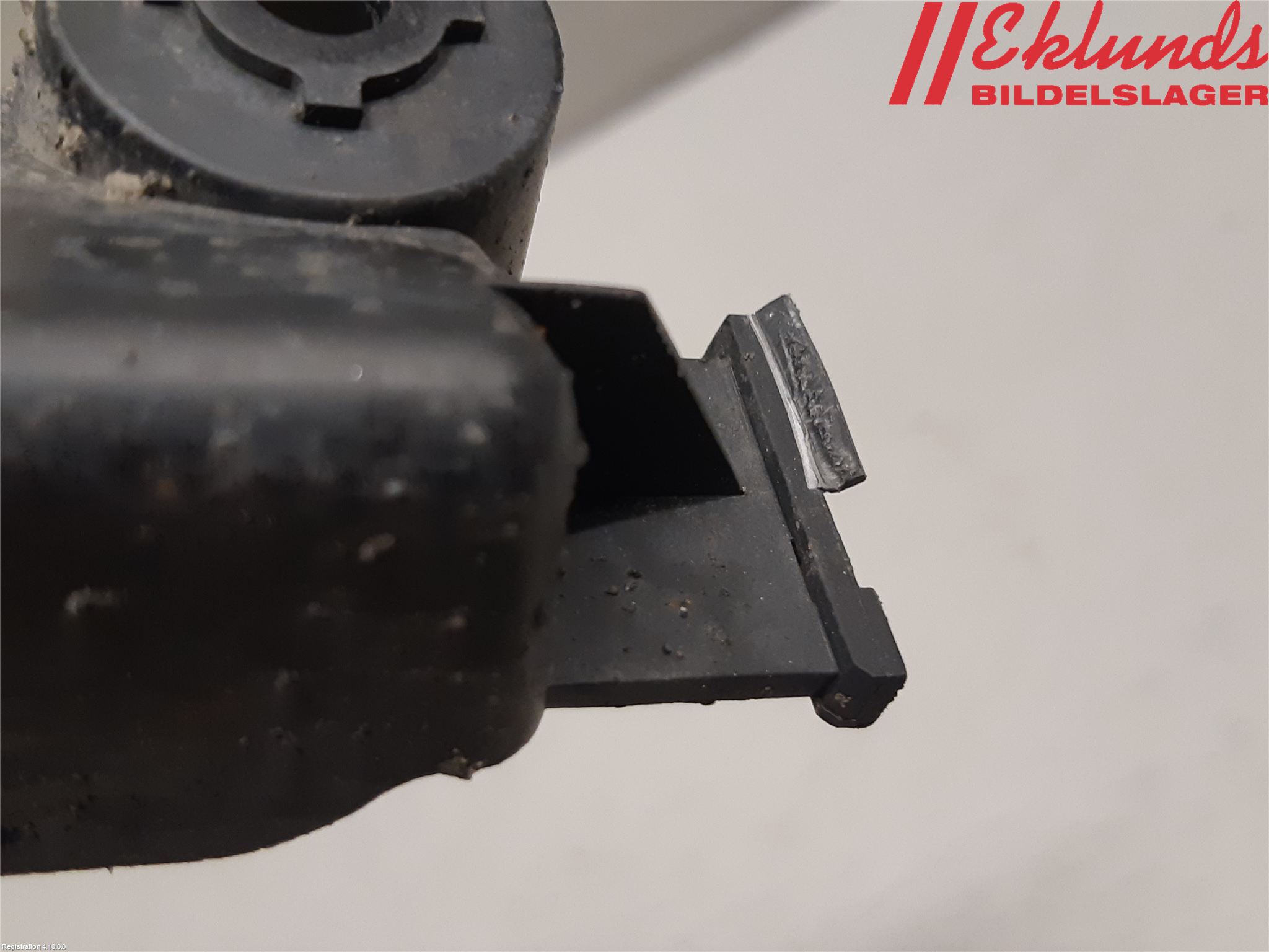 Volvo V70 08-13 Stötfångarfäste Bak Hö