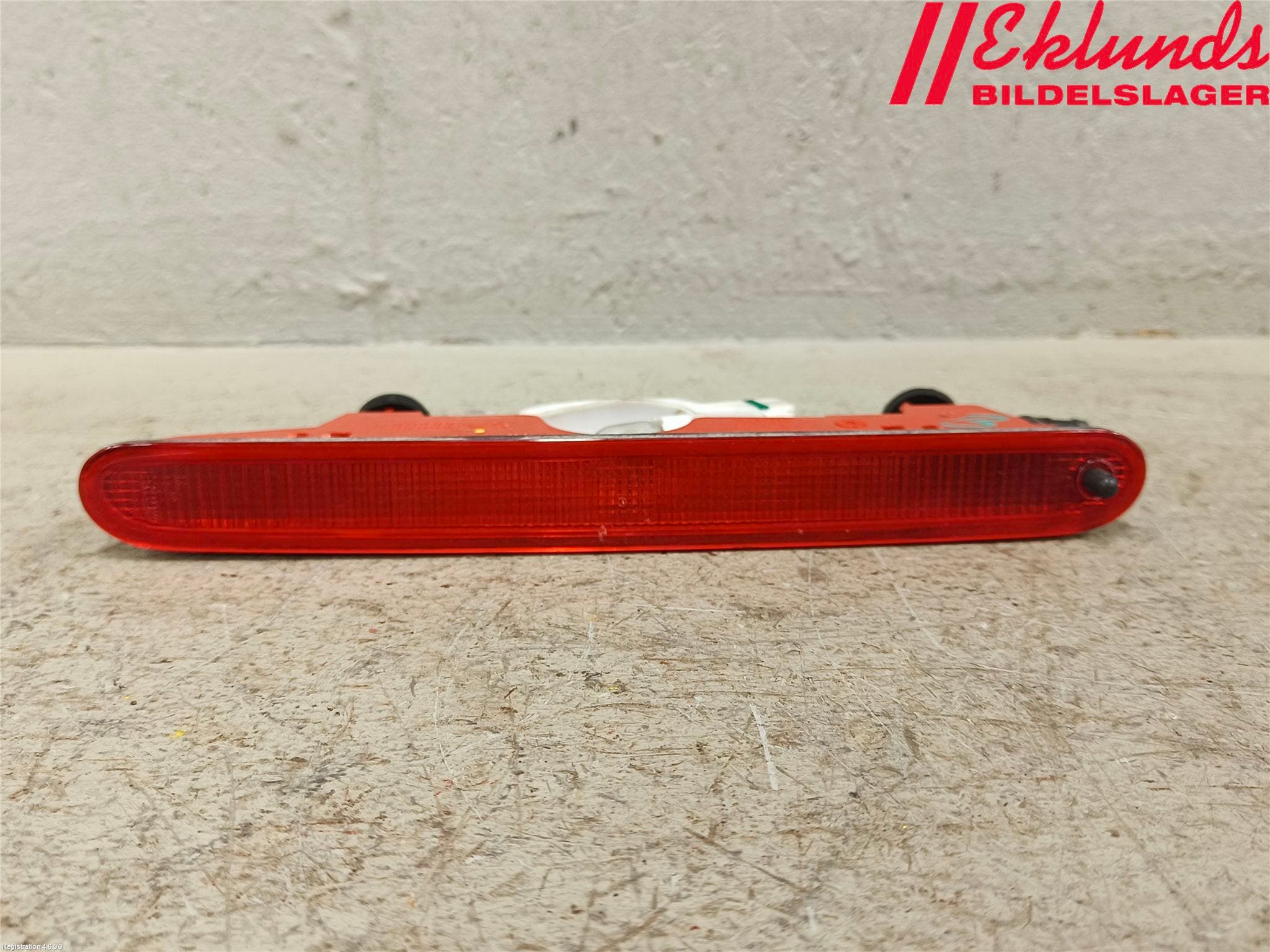 Peugeot PARTNER 16-18 Bromsljus Bakruta