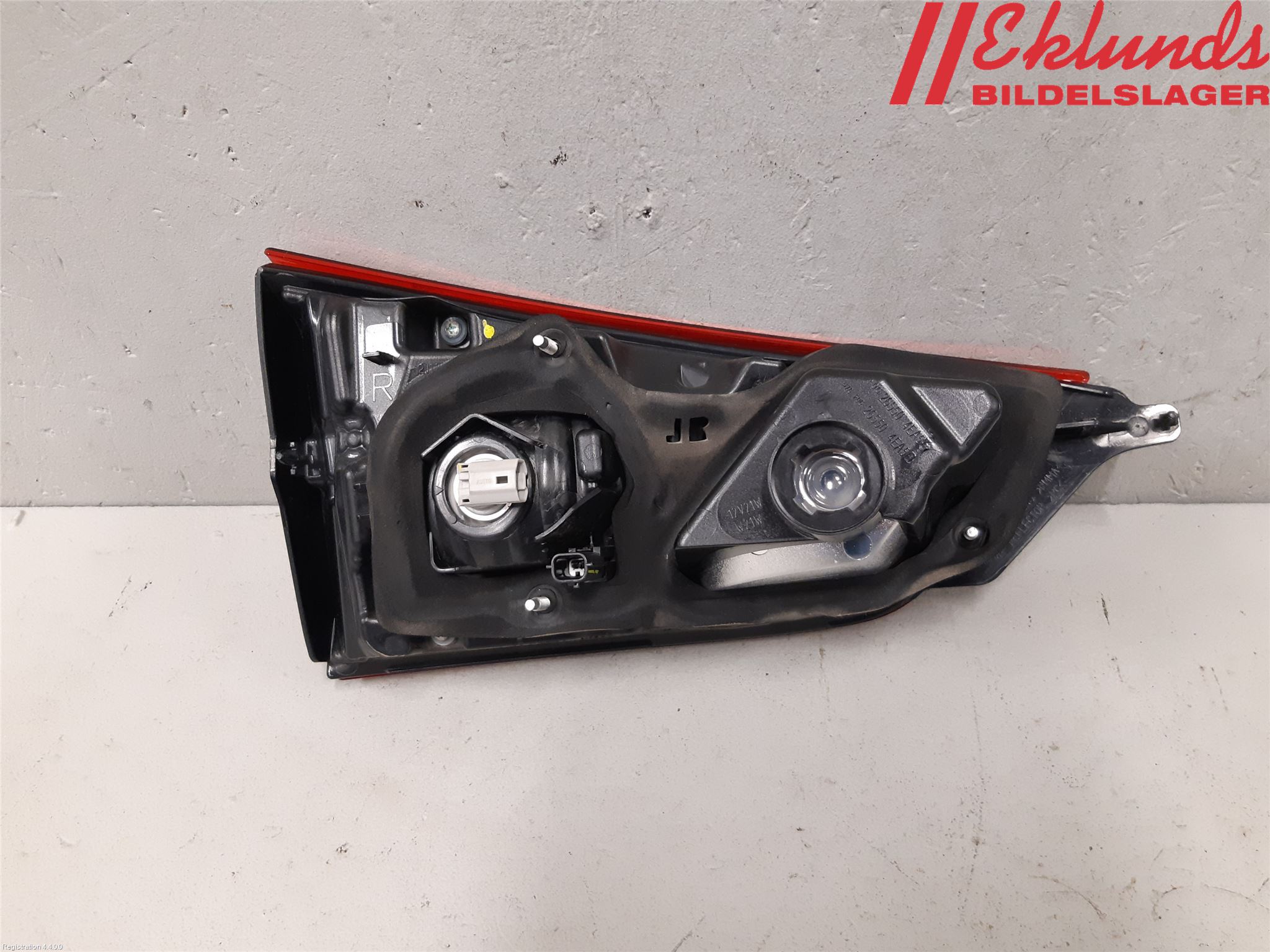 Nissan QASHQAI 14-17 Bakljus Lucka Hö