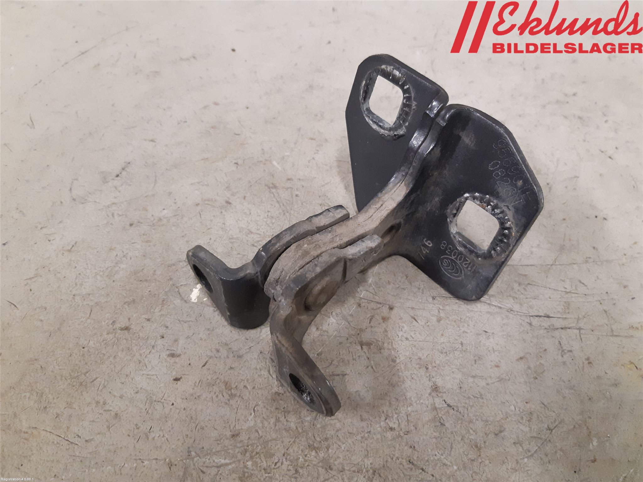 Tesla MODEL S 13- Dörrgångjärn