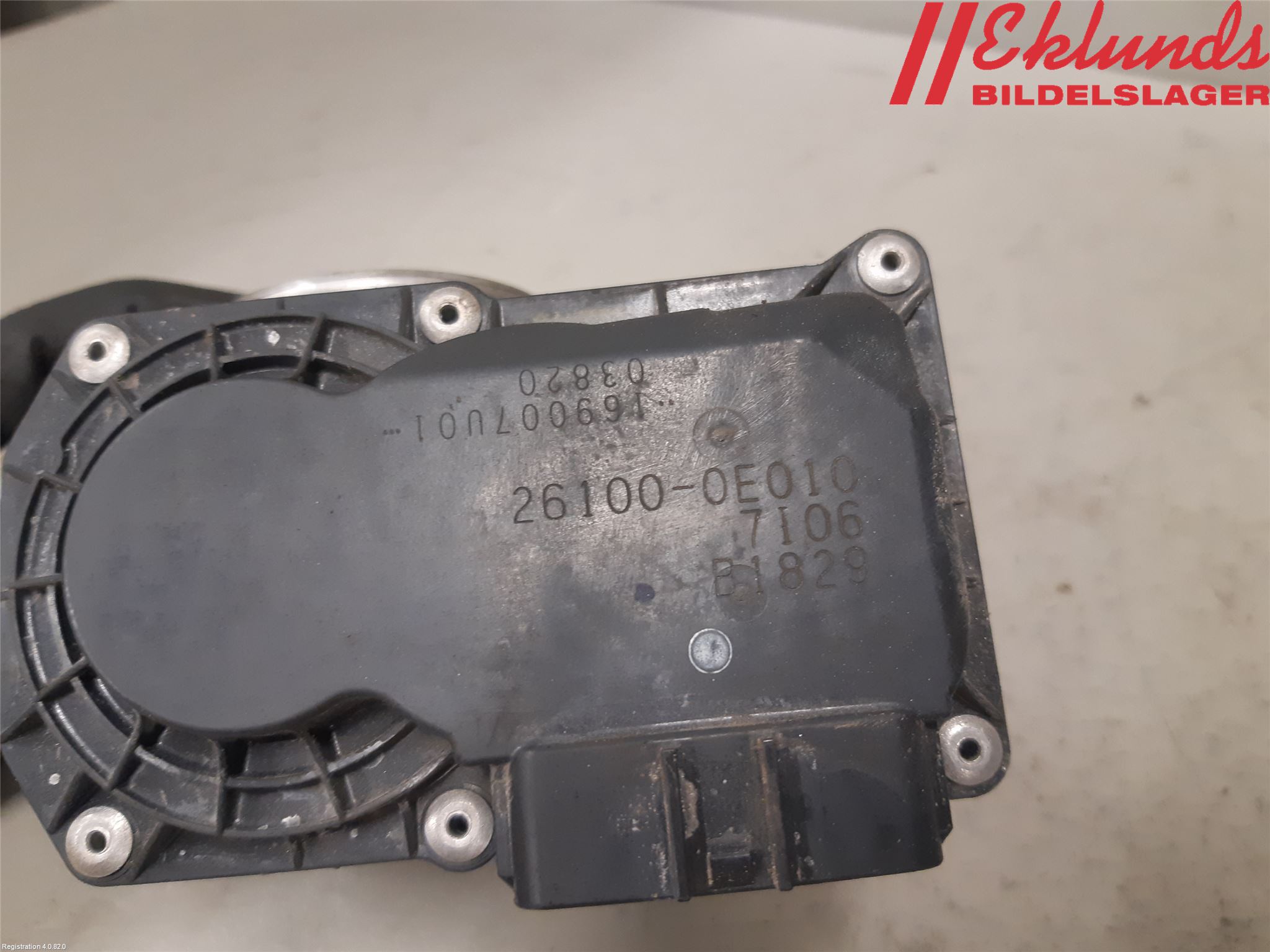 Toyota HILUX 16- Injspjällhus