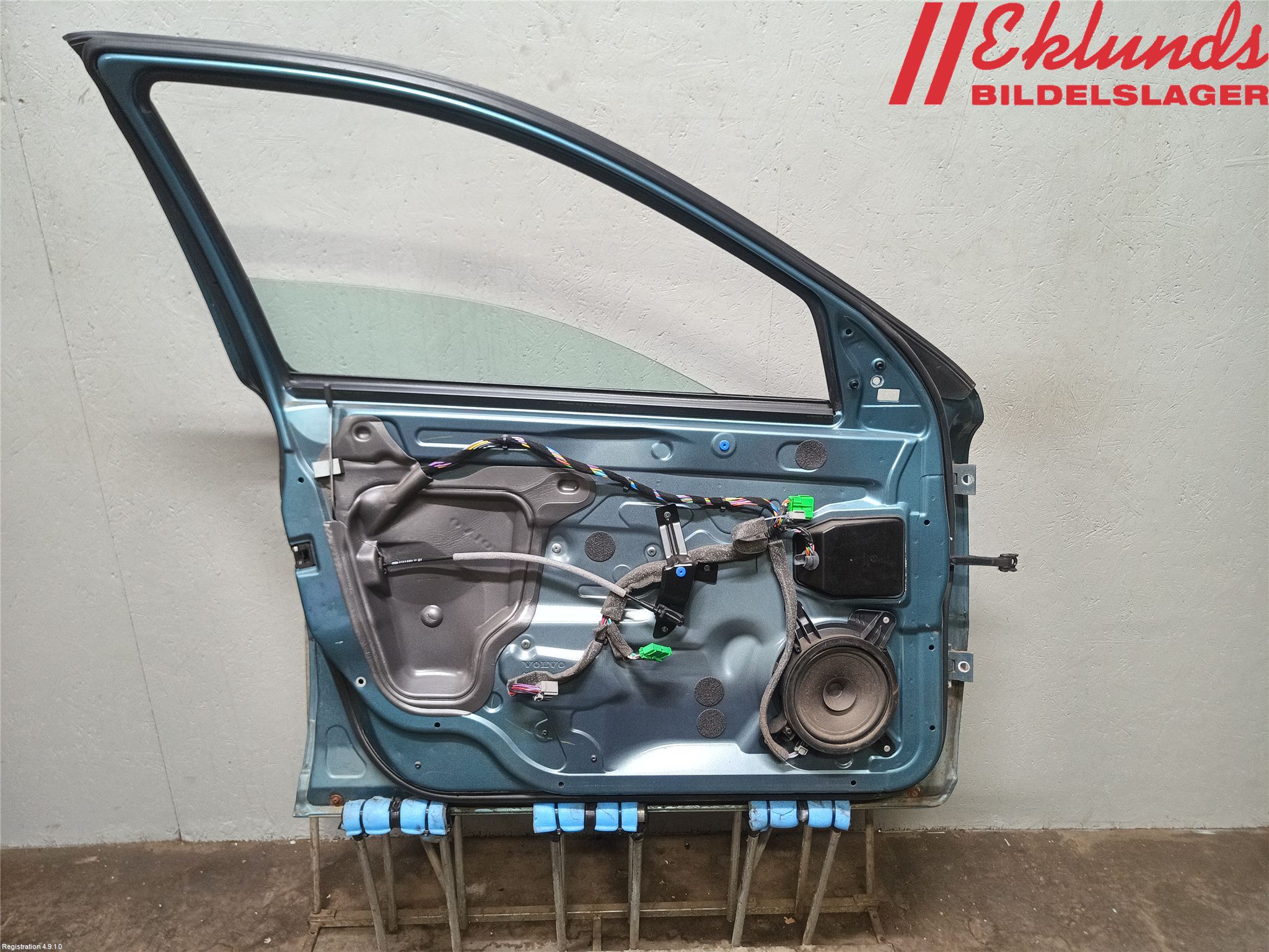 Volvo S60 05-10 Dörr Fram Vänster