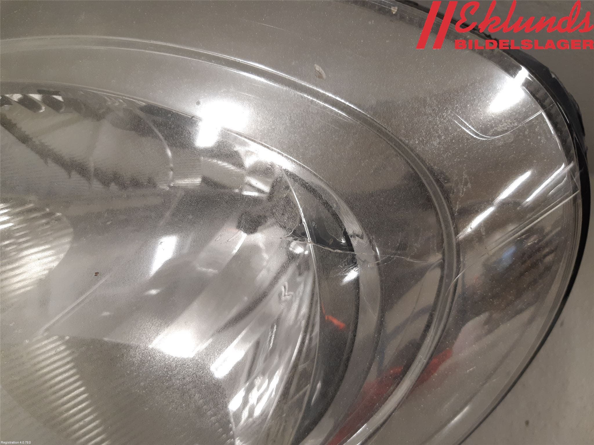 Opel VIVARO 01-14 Strålkastare Vänster