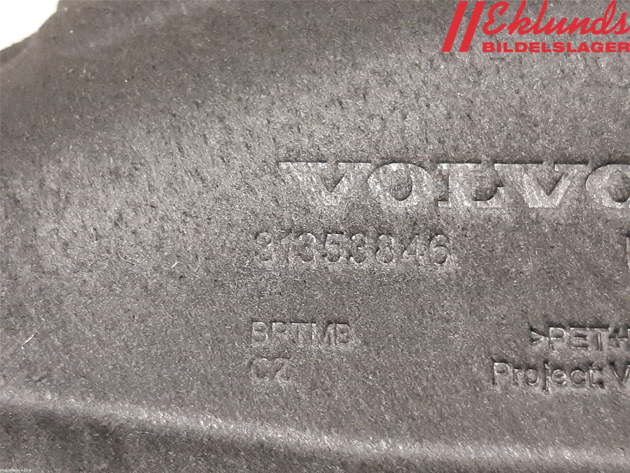 Volvo XC90/RECHARGE 16- Skärm Inner