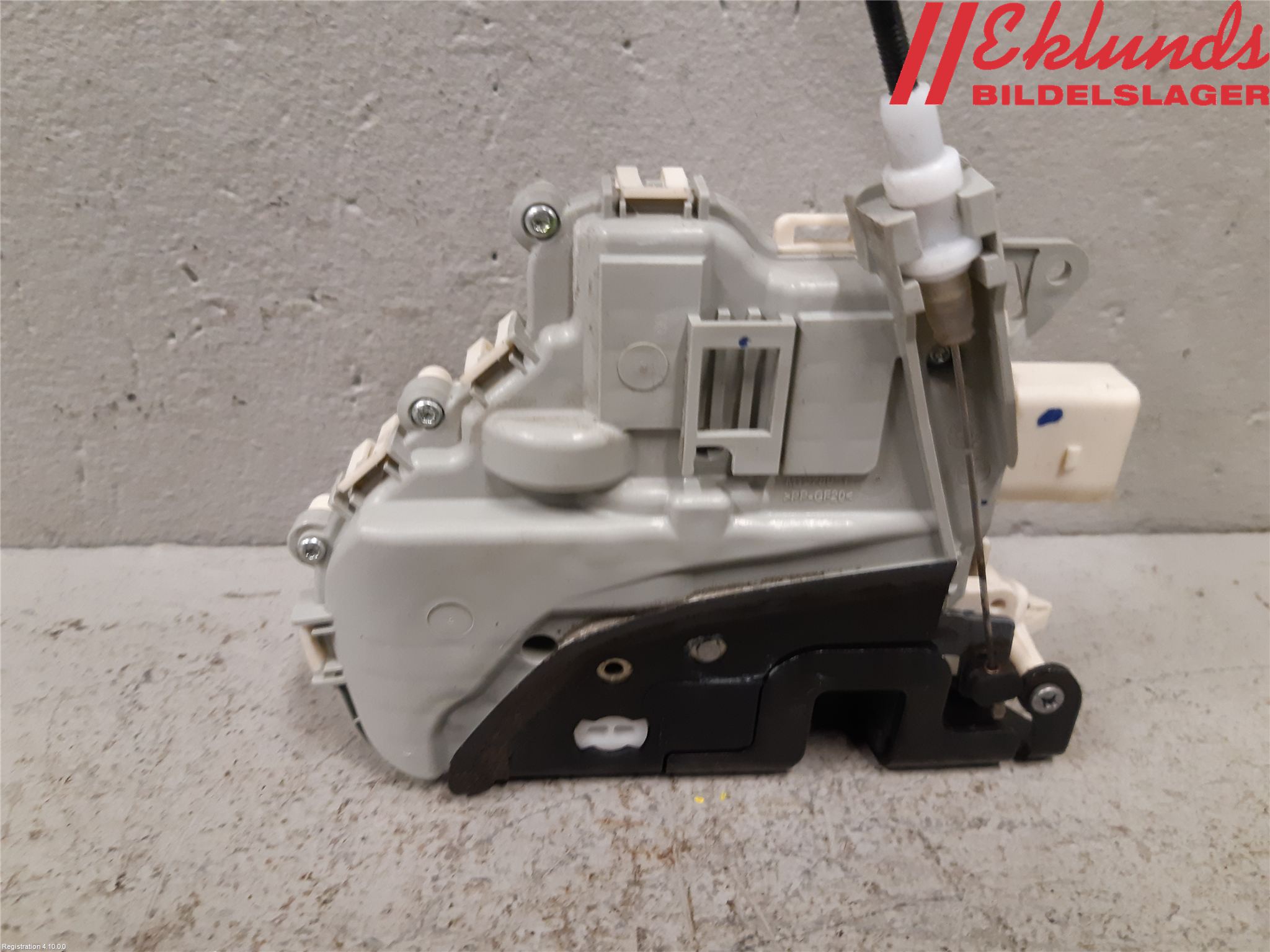 Audi A4/S4 08-11 Låskista-Dörrlås