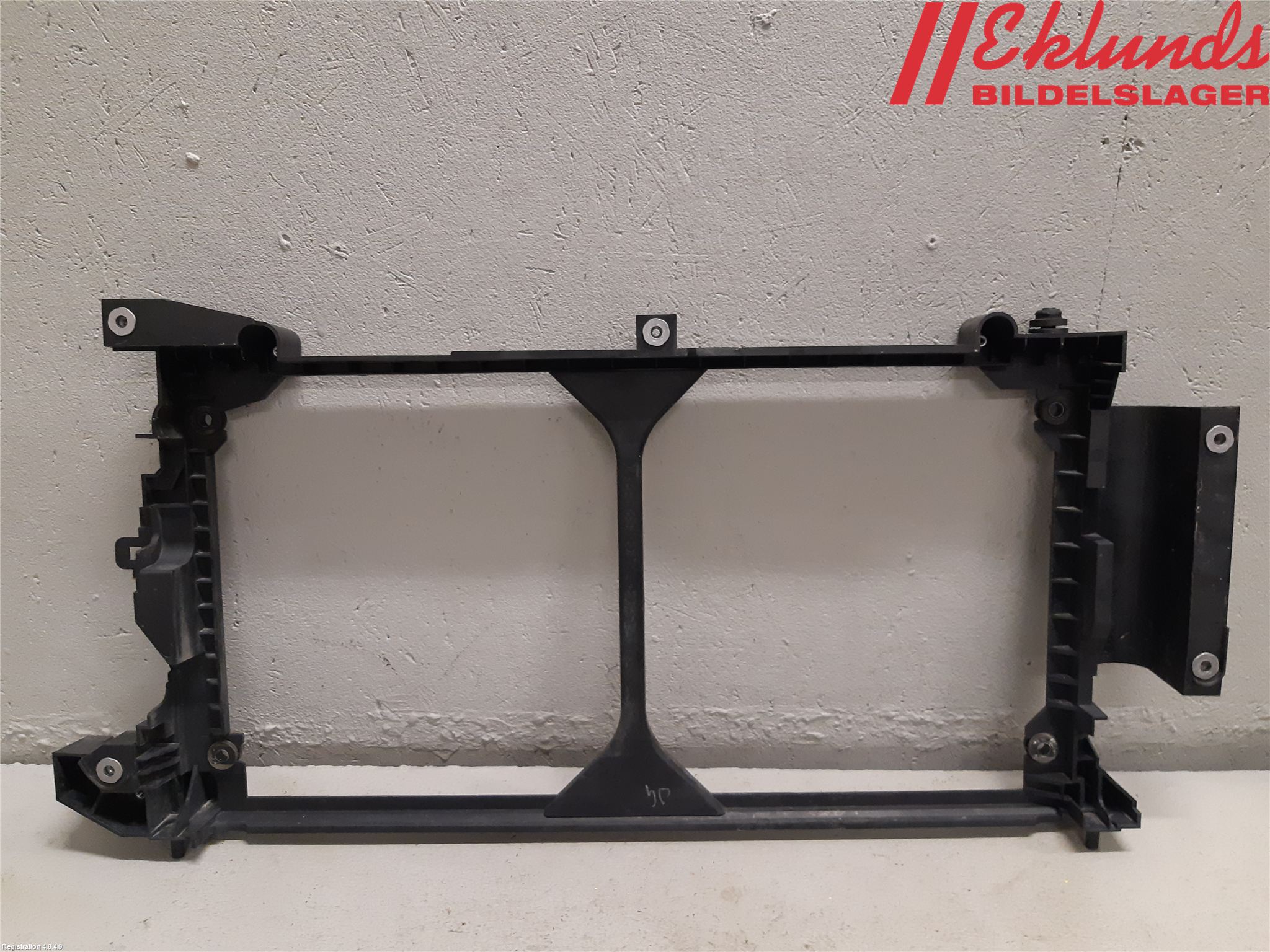 Nissan LEAF 11-17 Kylarfäste-Ram-Balk