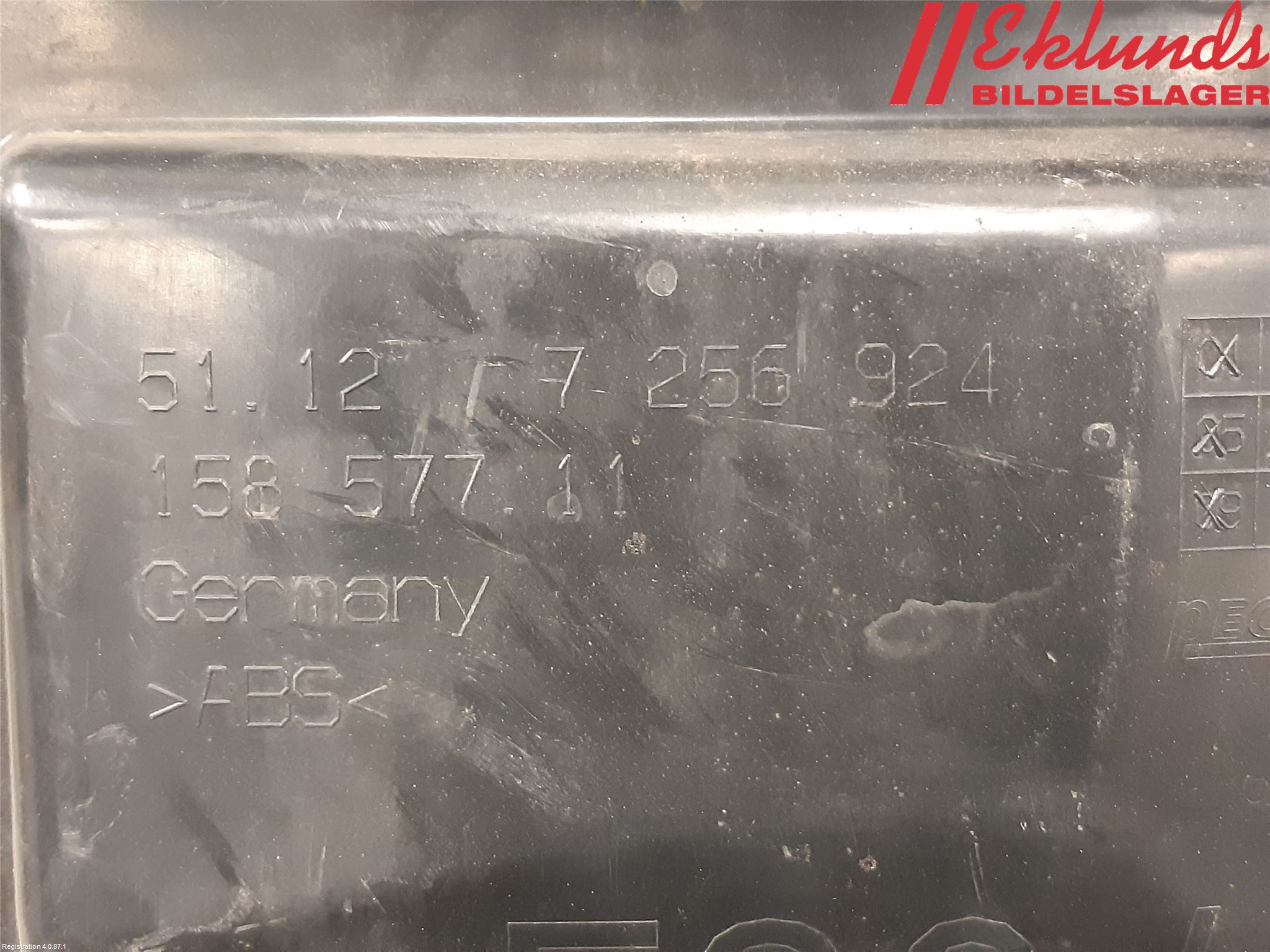 BMW 3 F30/F31/F80 12-19 Stötfångarfäste Bak Hö