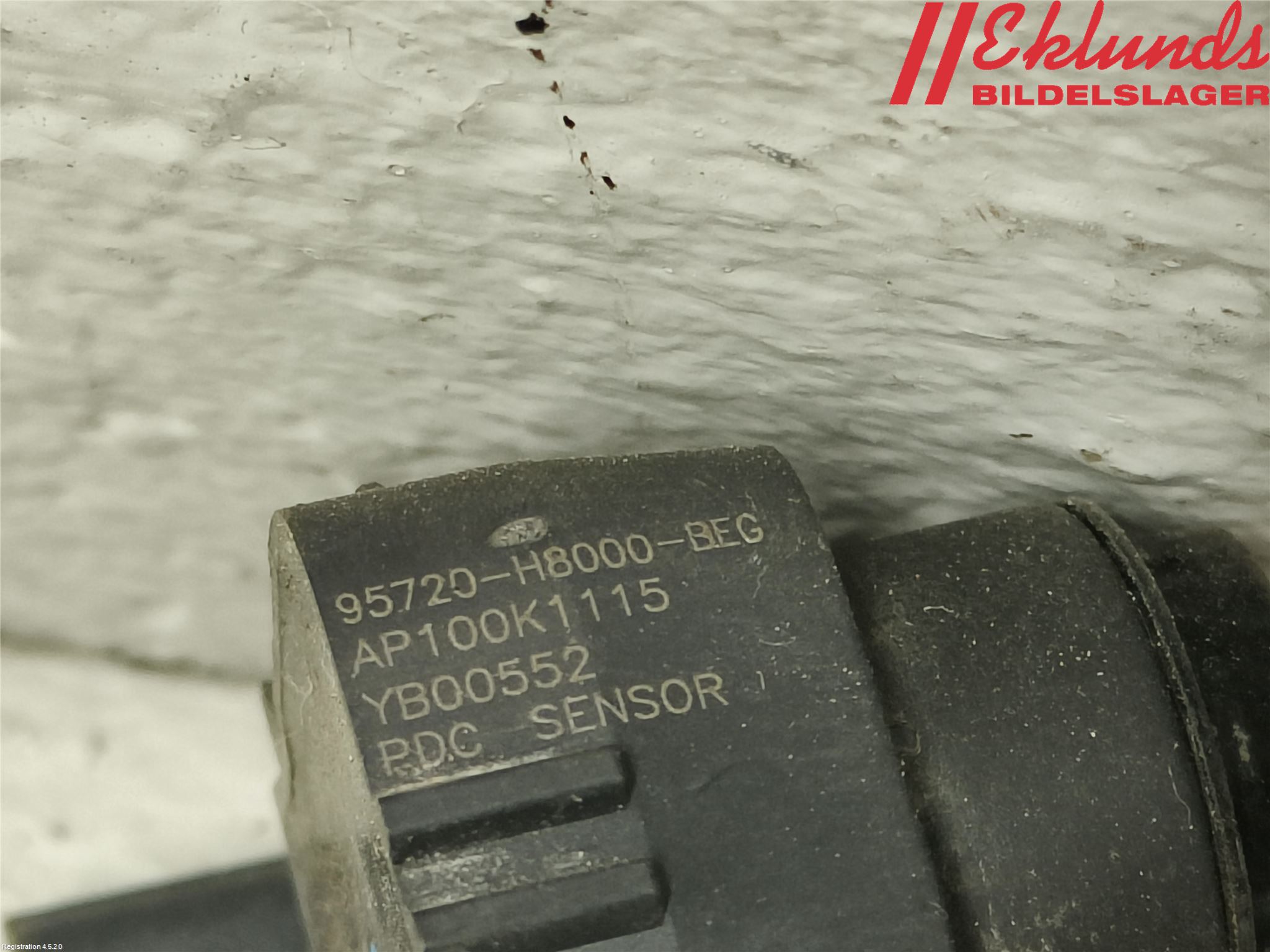 Kia RIO 17- Parkeringshjälp Backsensor