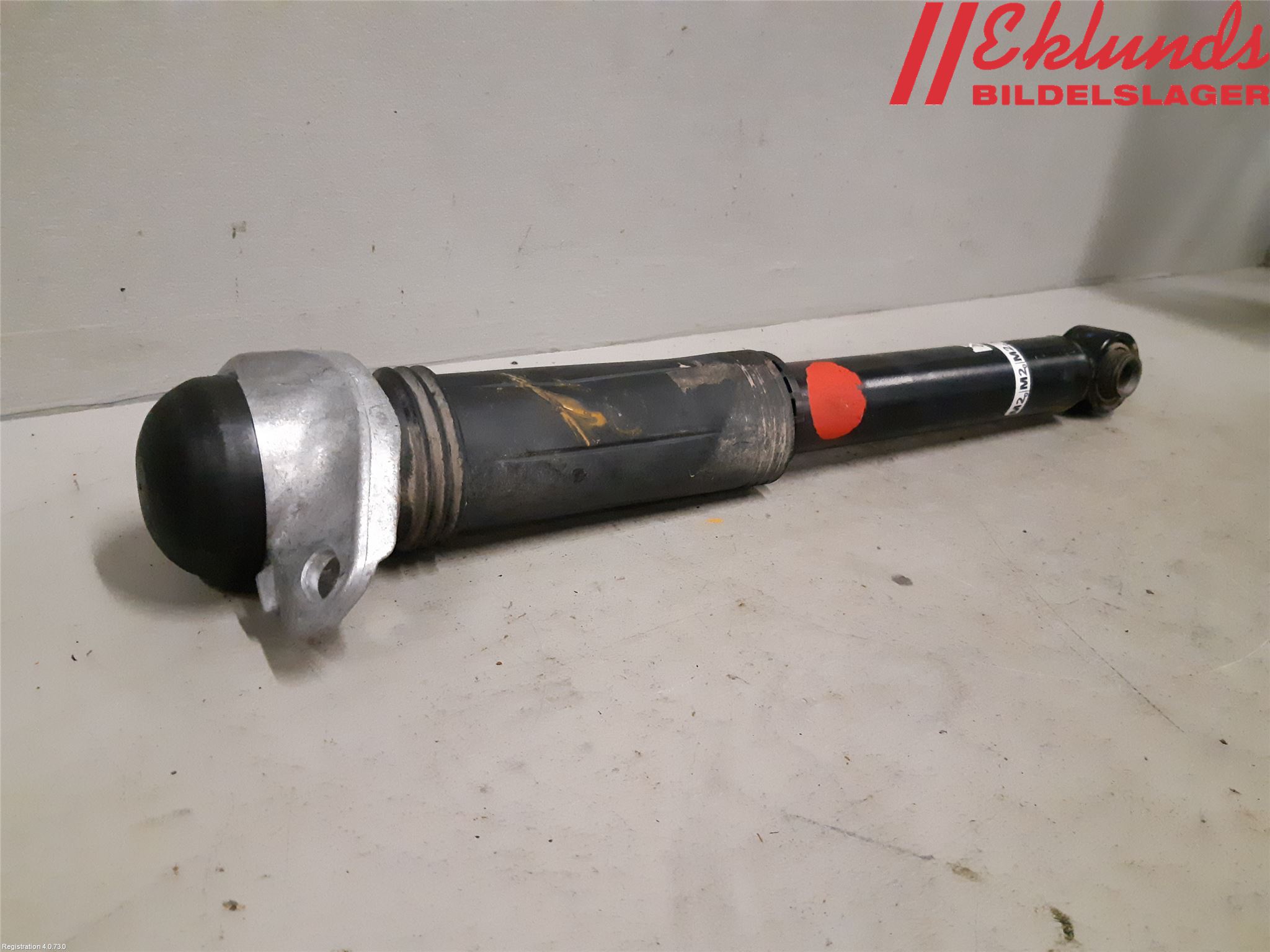 Toyota COROLLA 19- Stötdämpare Bak