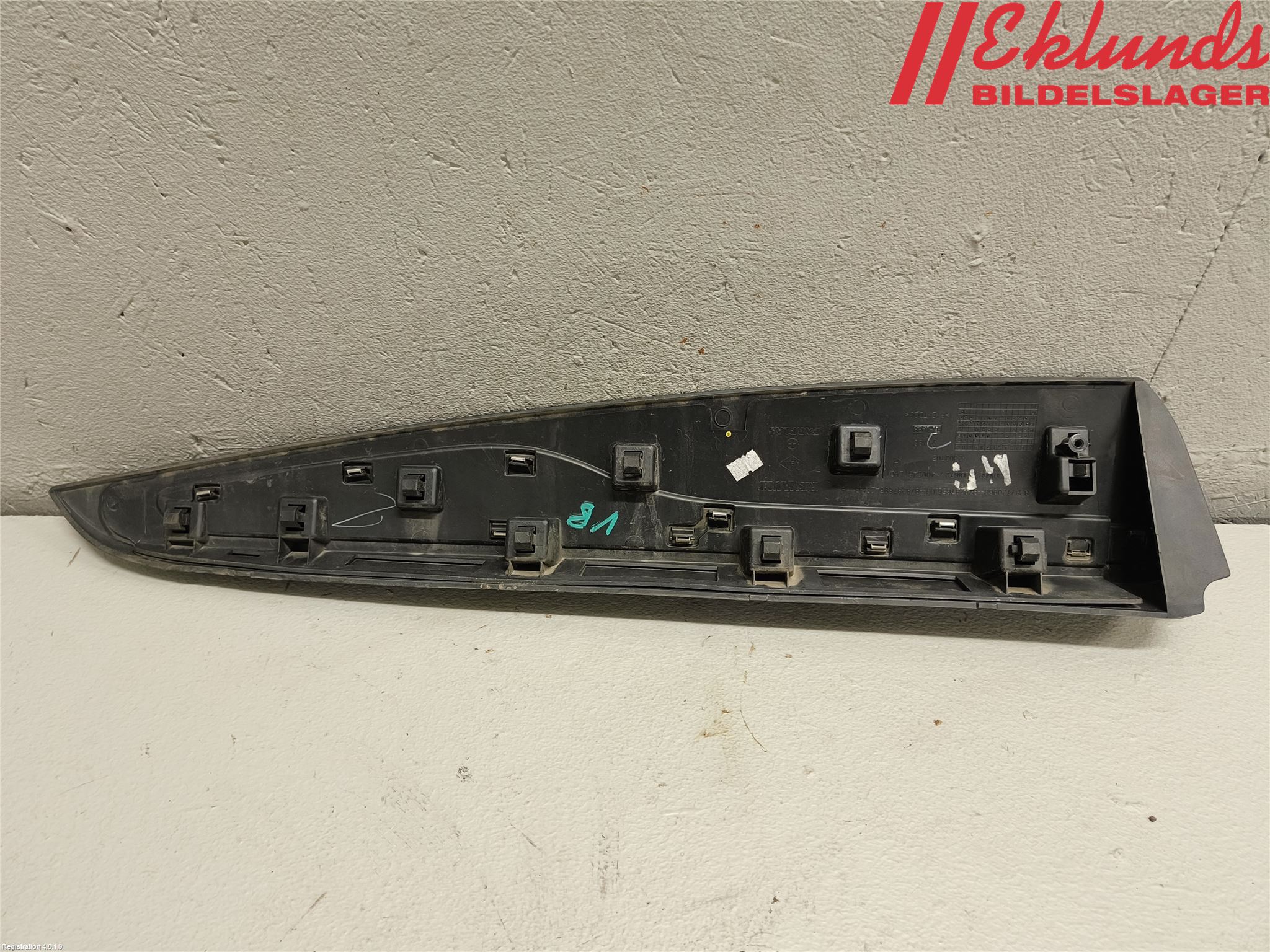 Renault CLIO IV 16-19 Dörr Dekorlist Bak Vä