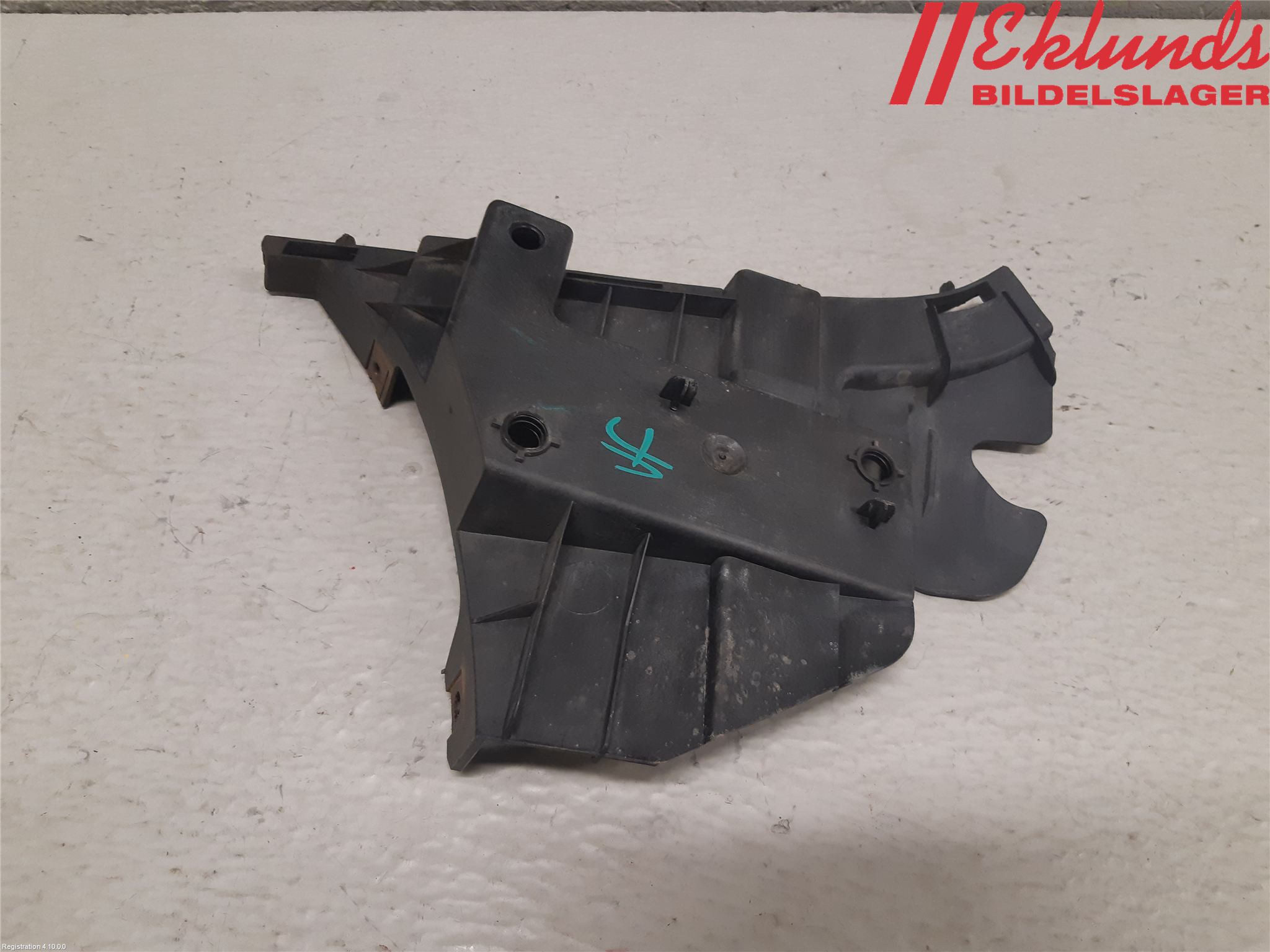 Volvo S80 07-13 Stötfångarfäste Fram Vä