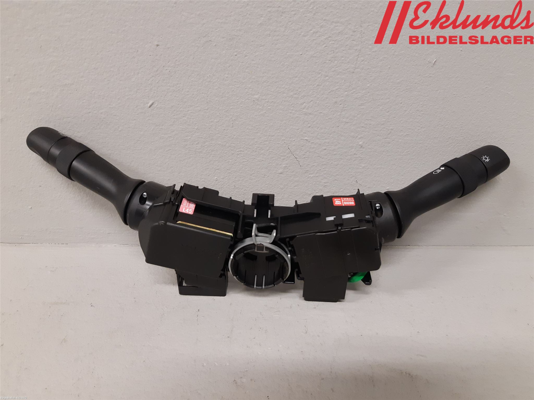 Toyota YARIS XP130 15-20 Spakcentral