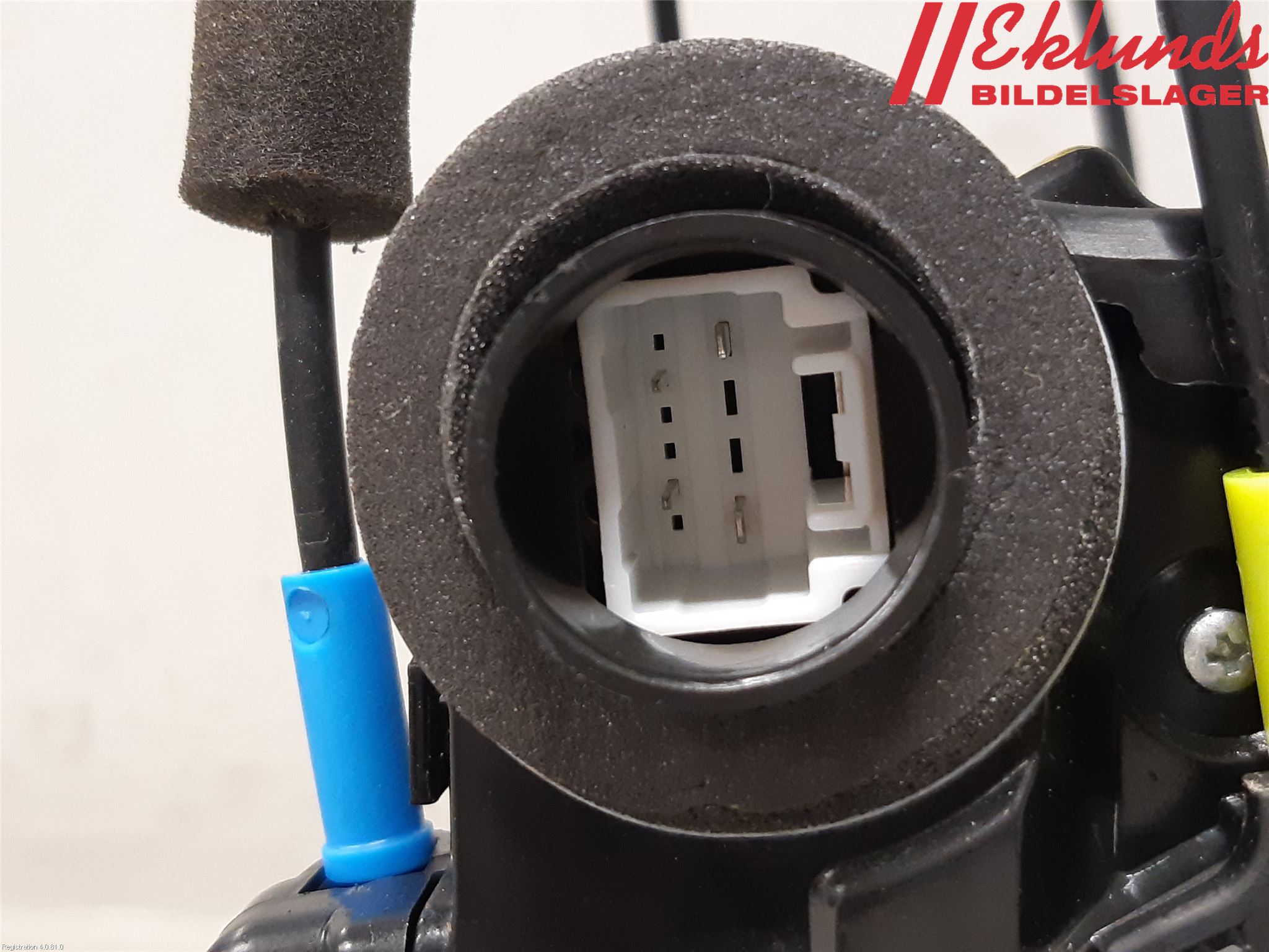 Toyota COROLLA 19- Låskista-Dörrlås