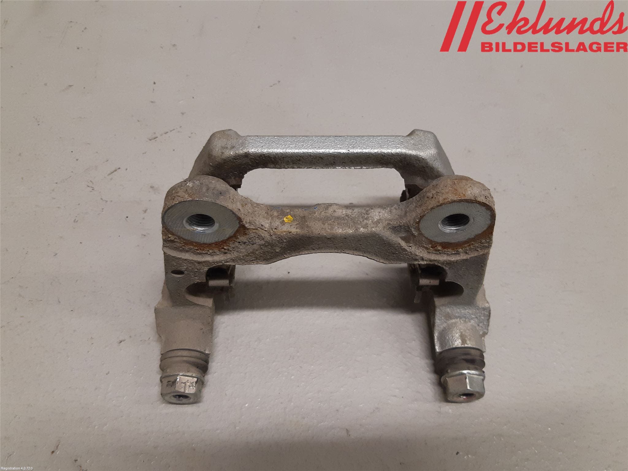 Toyota RAV4 19- Bromsokshållare