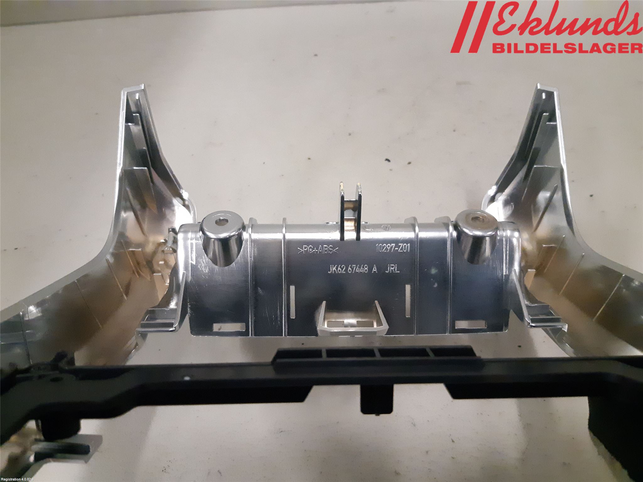 Landrover RANGE ROVER (L405) 13-21 Instrumentkonsoll Mitt