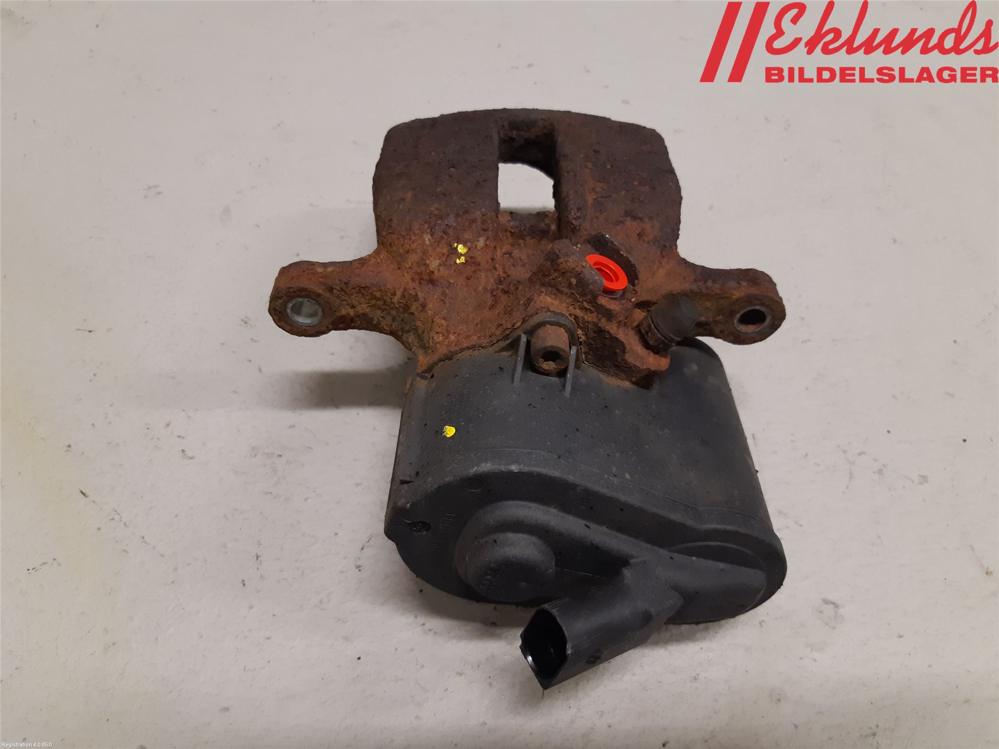 Volkswagen VW PASSAT 11-14 Bromsok Bak Höger