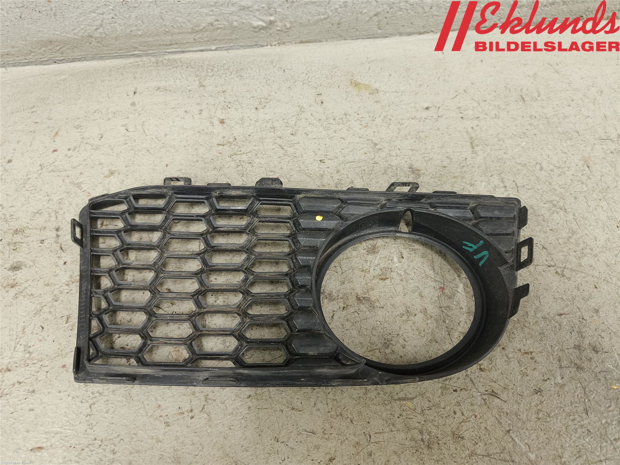 BMW 5 F10/F11/F18 09-17 Dimljussarg Fram