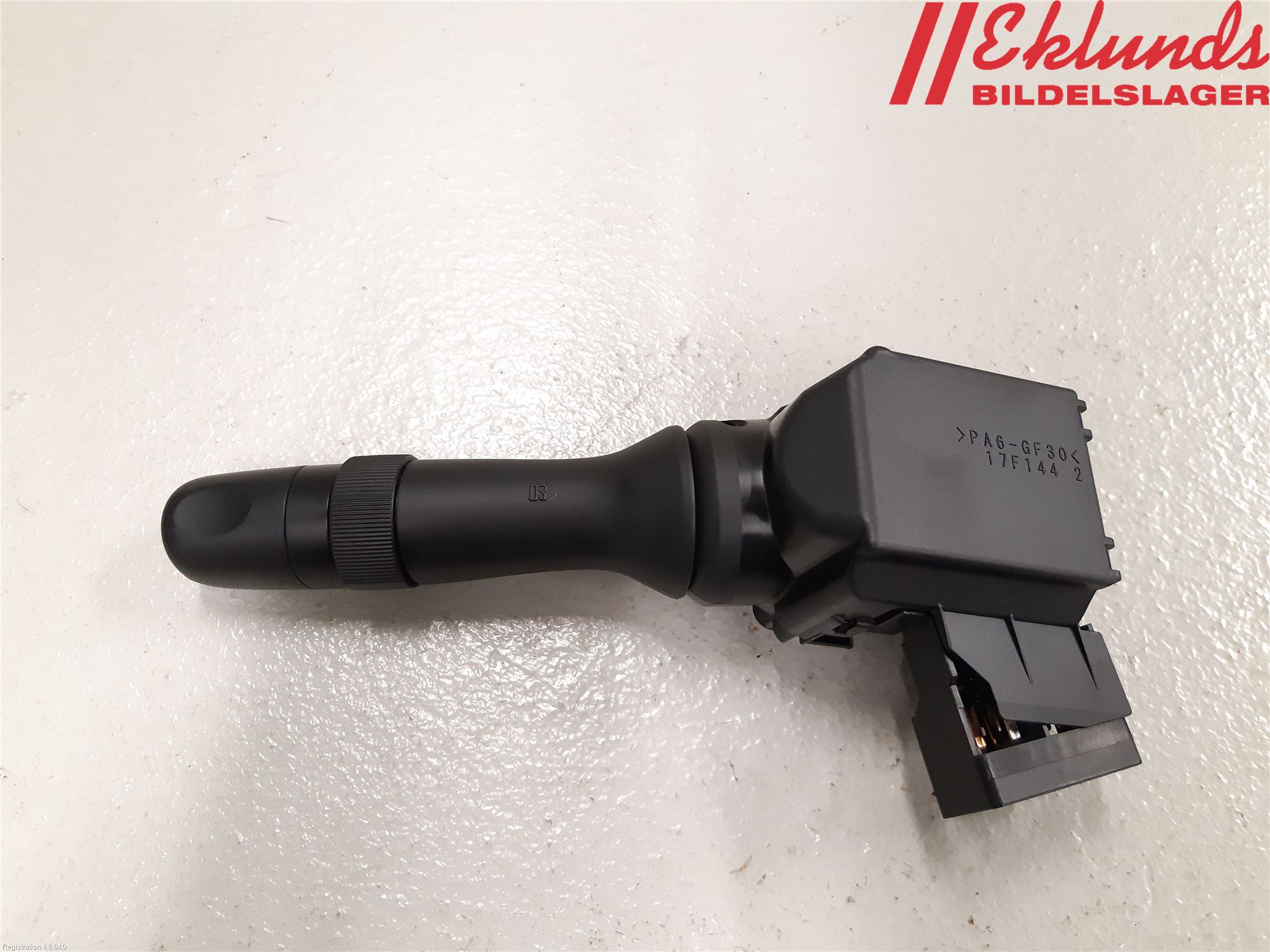 Toyota YARIS XP130 15-20 Spak Torkar-Spolomk