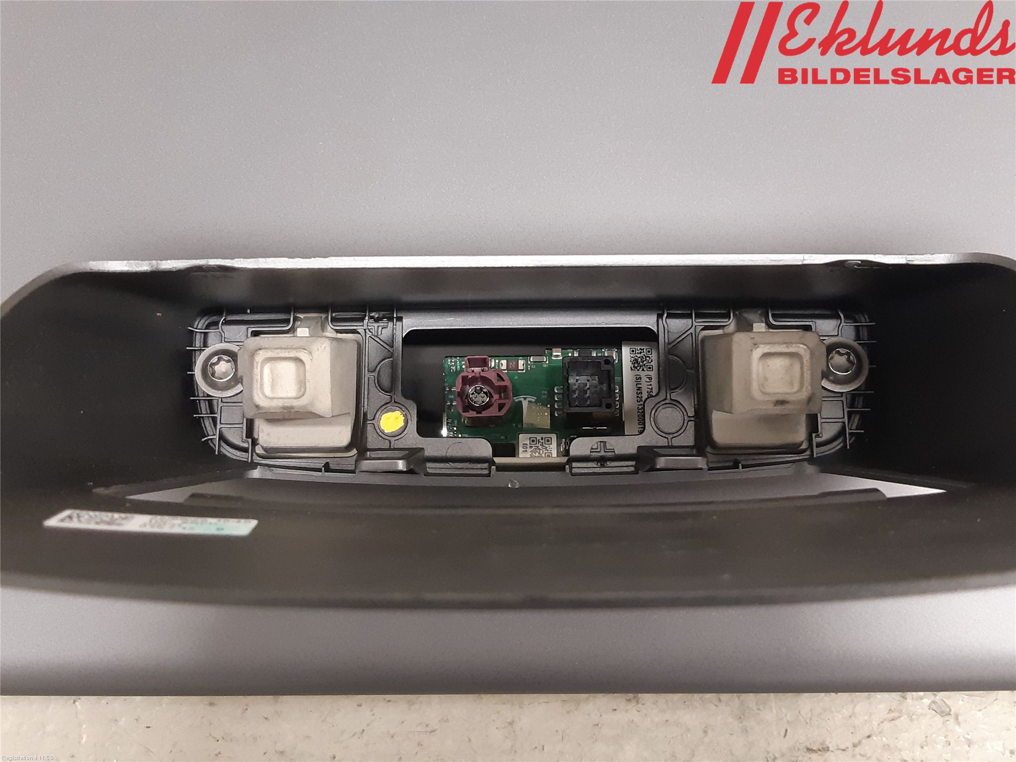 Tesla MODEL Y 21- Multifunktionsdisplay