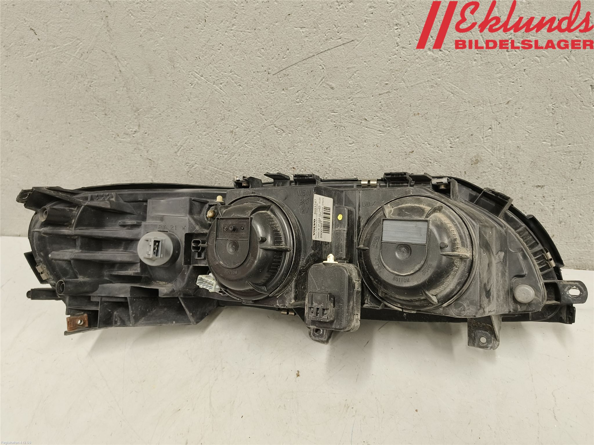 Volvo V70 00-04 Strålkastare Vänster