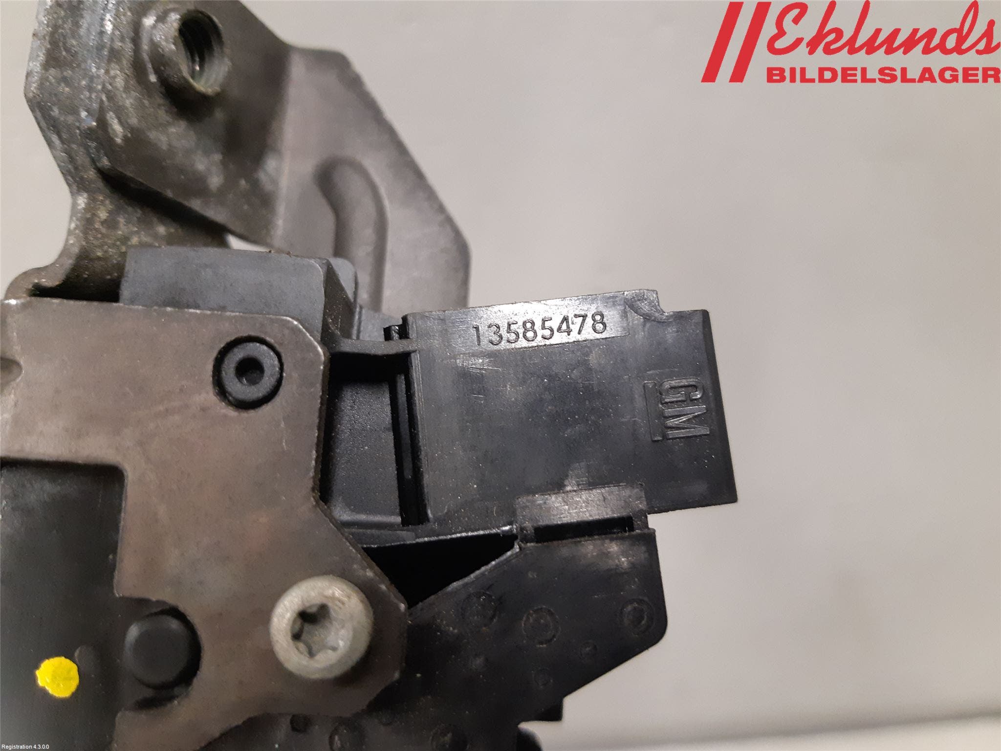 Opel ASTRA J 10-15 Låskista Baklucka