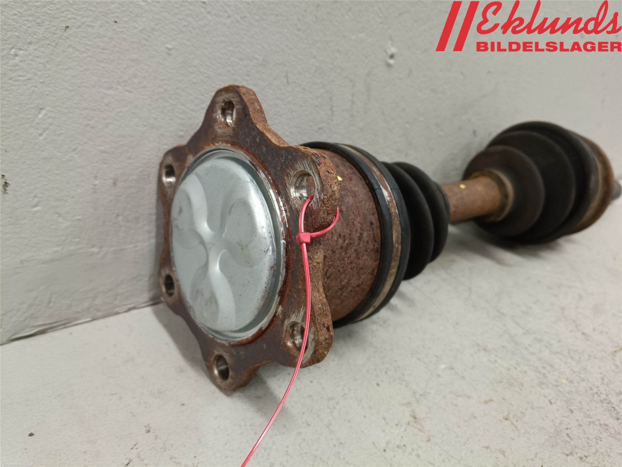 Volkswagen VW TARO       90-96 Drivaxel Fram Vänster