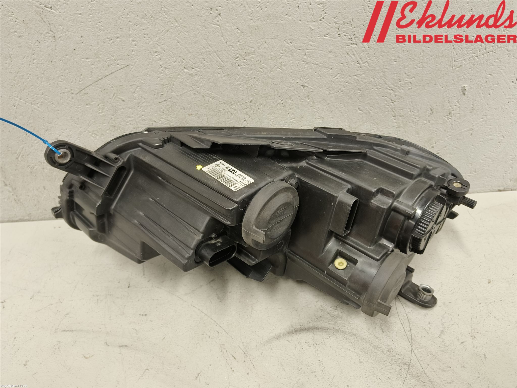Volkswagen VW PASSAT 11-14 Strålkastare Höger